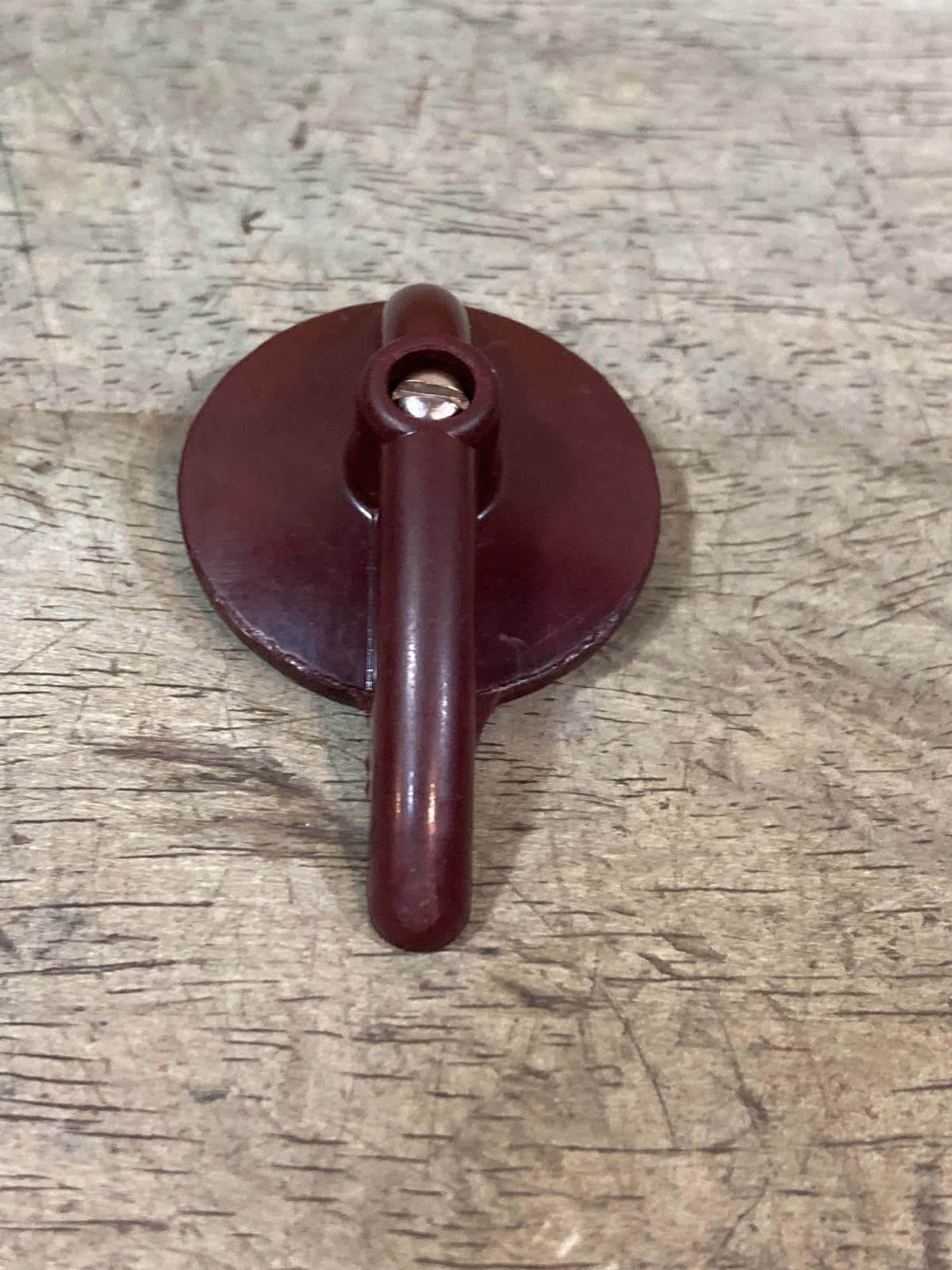 M1950 Coleman Stove – Valve Wheel Knob and Screw