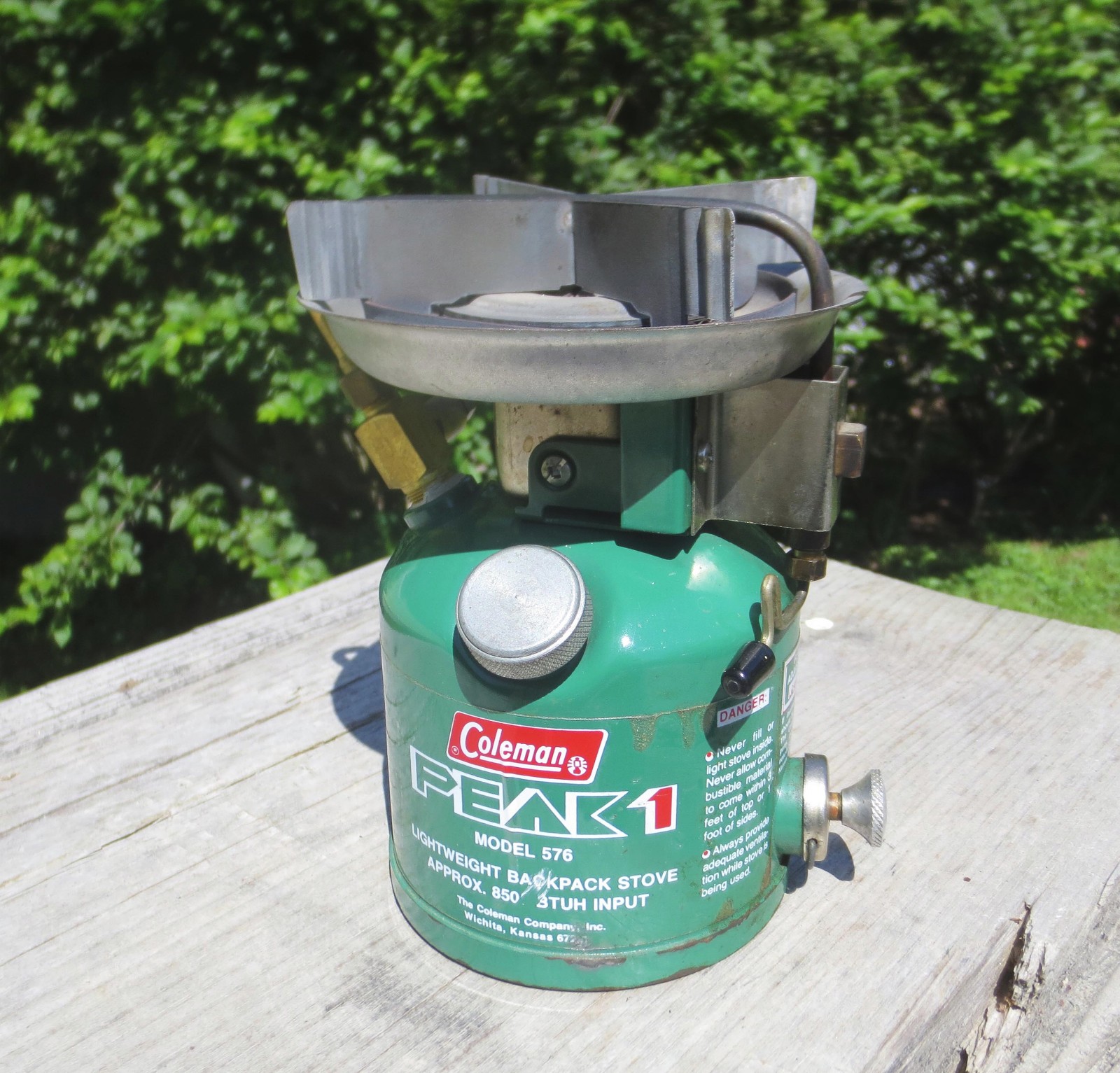 Vintage Coleman Peak 1 #576 Lightweight Backpack Stove Dated 2/77 Made in Canada