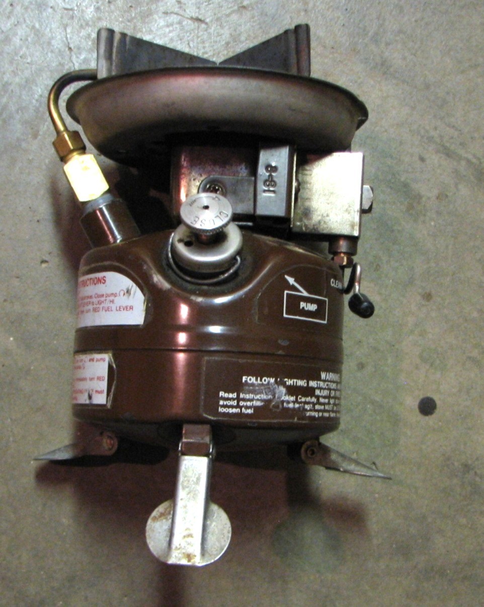 VINTAGE 1980s Coleman Peak 1 Model 400 Camping Stove w/Funnel/Filter Works Well