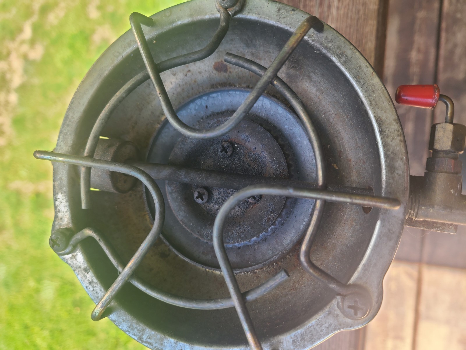 COLEMAN 502 SINGLE BURNER CAMP STOVE-JUNE 1966- Works Great.