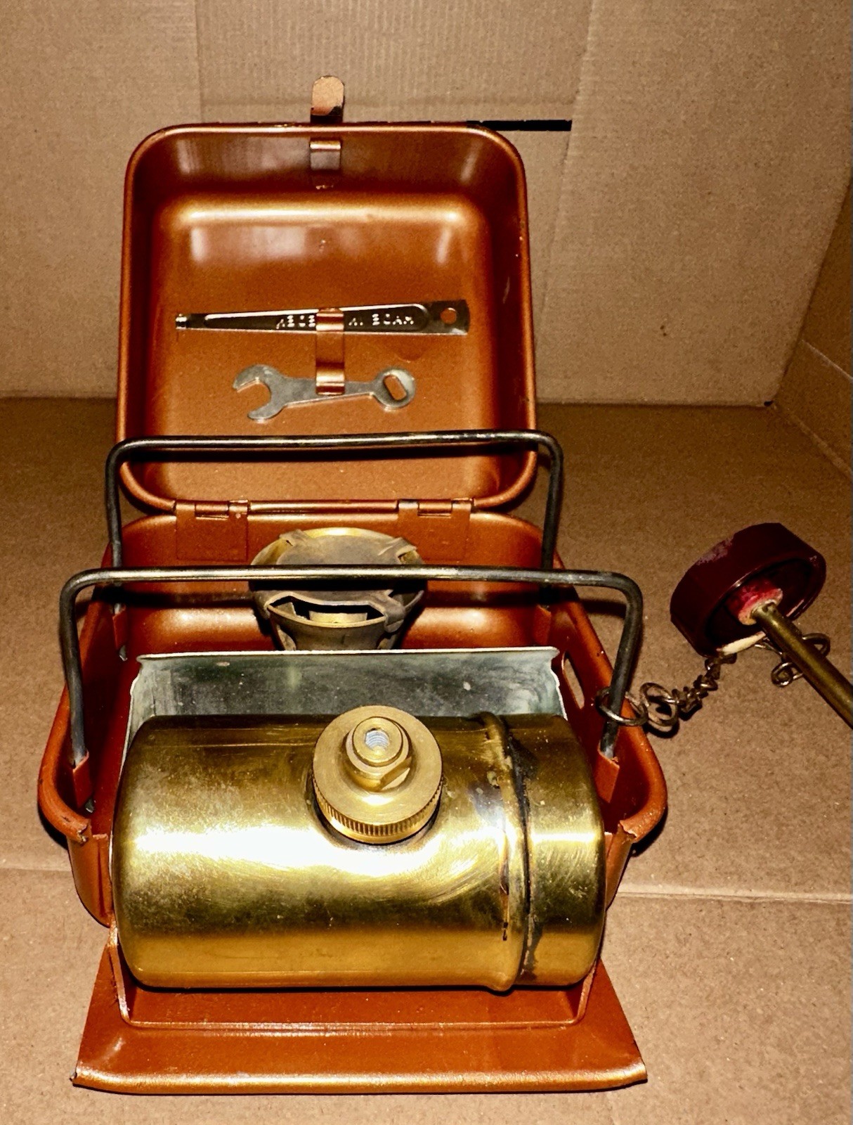 Vintage 1-Burner Pocket Gas Camping Stove Metal Brown Matte Carry Case