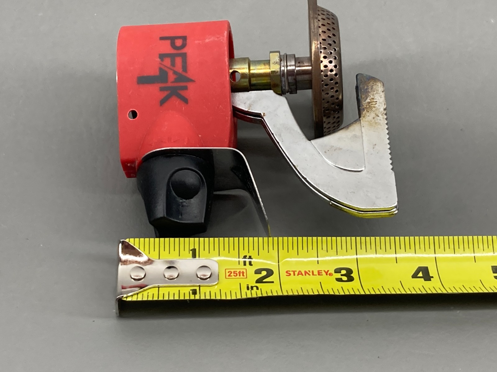 Coleman Peak 1 Single Burner Backpacking Butane Propane Folding Micro Stove Camp