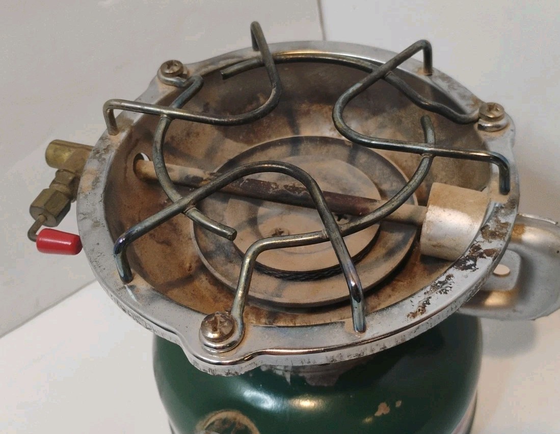 Vintage 1975 Coleman 502 Camp Stove Hiking, Backpacking Gas Stove Portable