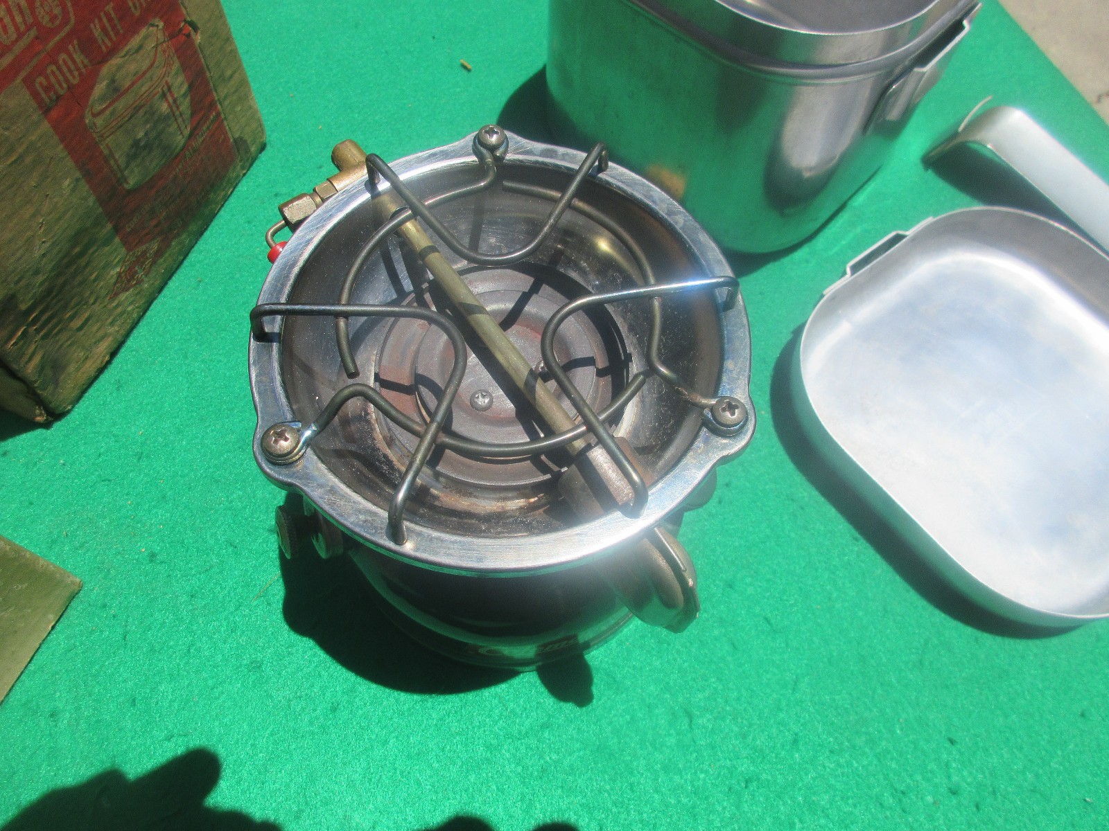 COLEMAN -502 STOVE-6-63 – HEAT DRUM 502-952 – COOK KIT – 501-960