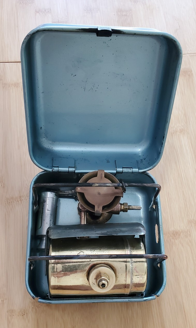 OPTIMUS 8R Vintage Swedish Portable Gasoline/White Gas Camp Stove in Clamshell