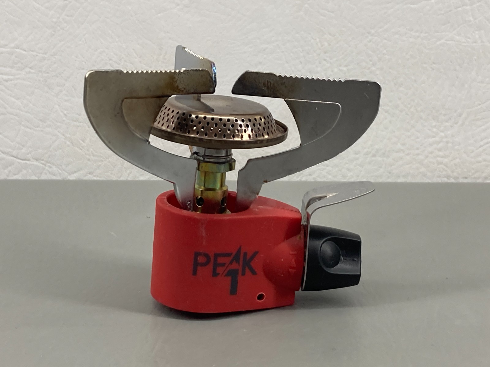 Coleman Peak 1 Single Burner Backpacking Butane Propane Folding Micro Stove Camp