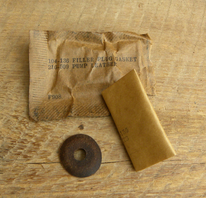 Coleman 523 Military Stove Filler Plug Gasket / Pump Leather ( READ )
