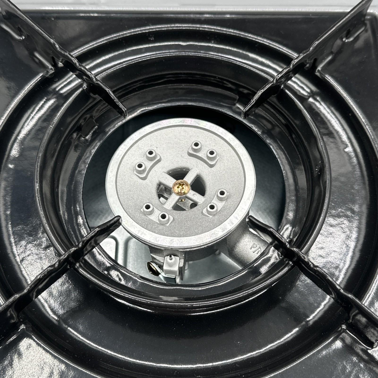 Coleman Portable 1-Burner Butane Gas Stove with Carry Case, Gray, 7650 BTU Max