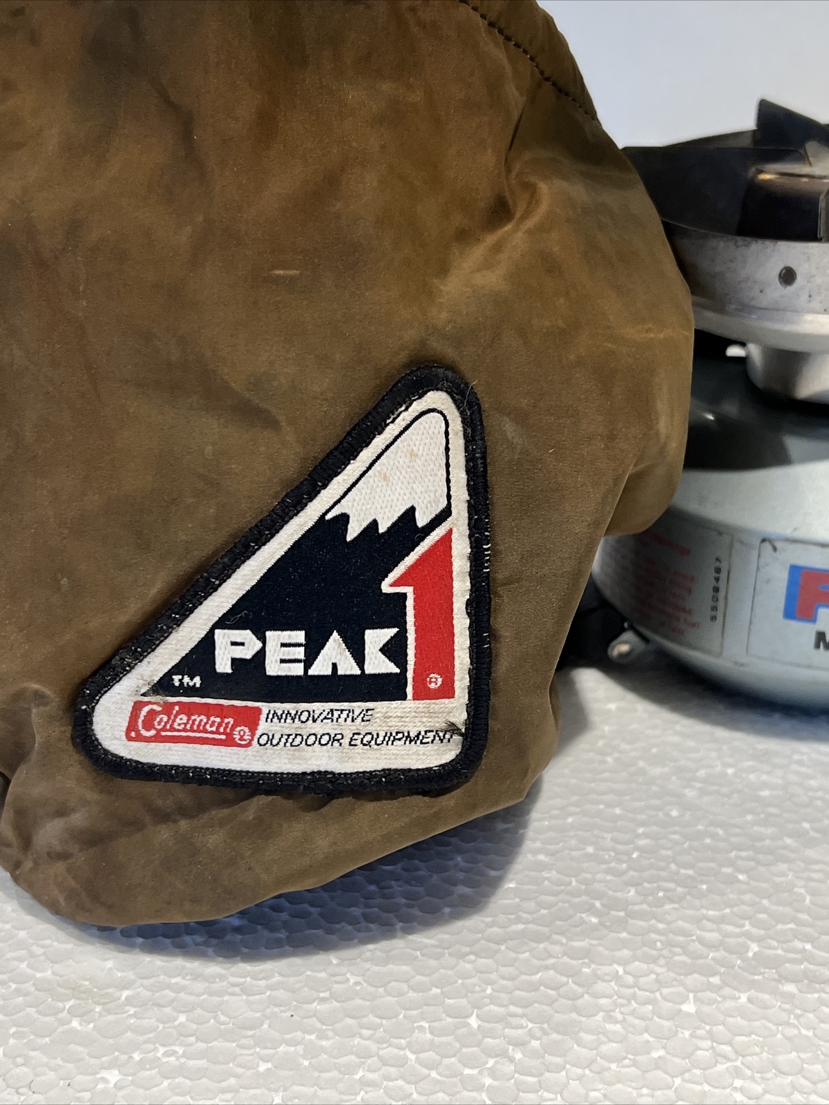 Coleman Peak 1 Multi Fuel Camp Stove Model 550B Vintage Untested