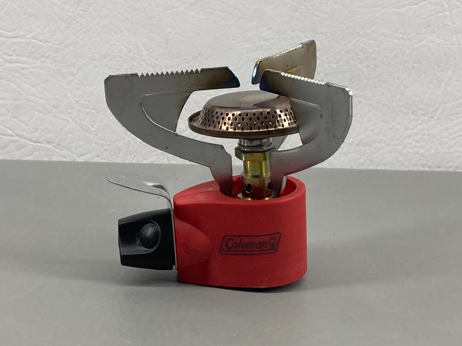 Coleman Peak 1 Single Burner Backpacking Butane Propane Folding Micro Stove Camp