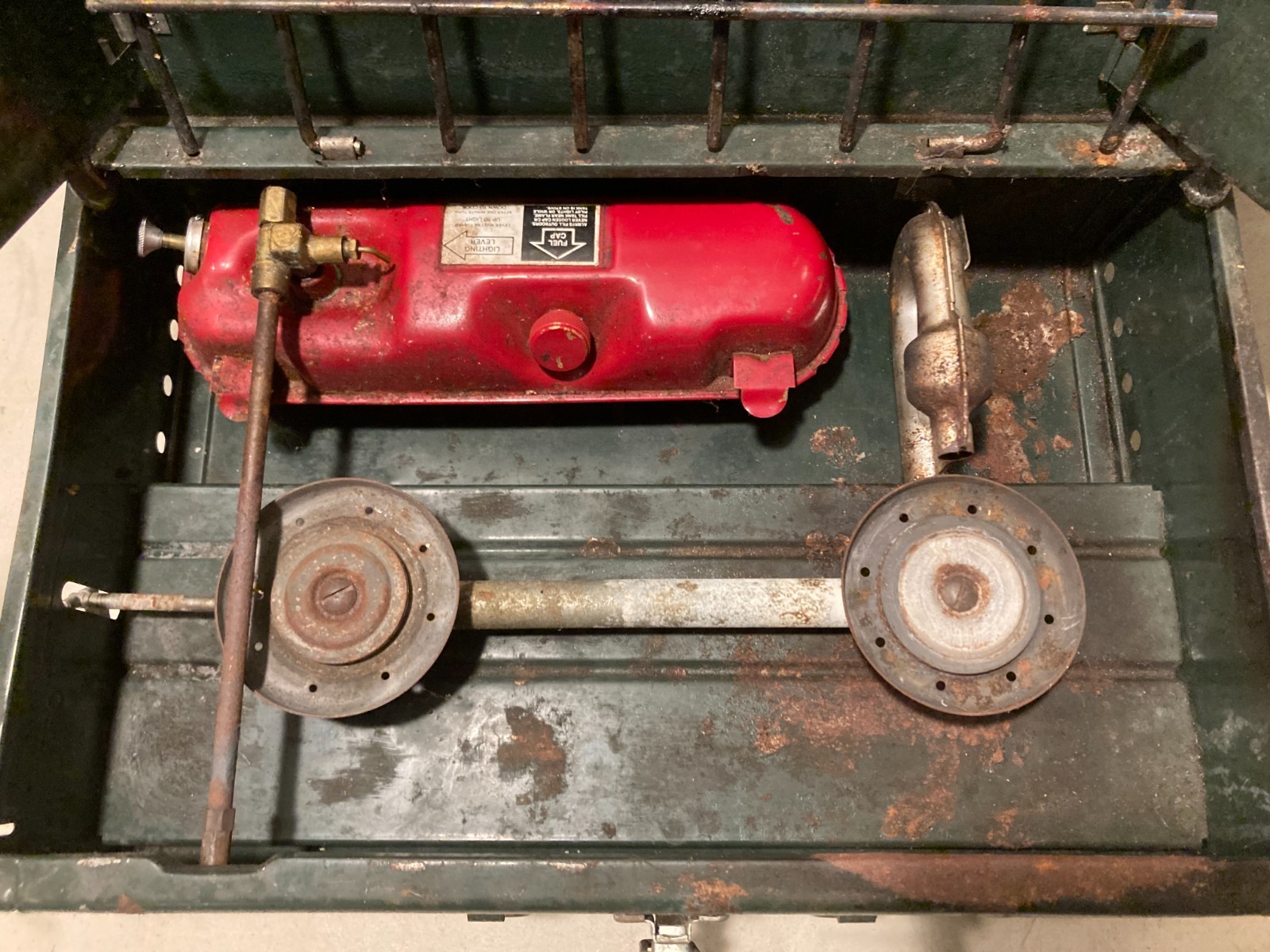 Vintage COLEMAN 425F DUAL BURNER CAMP STOVE