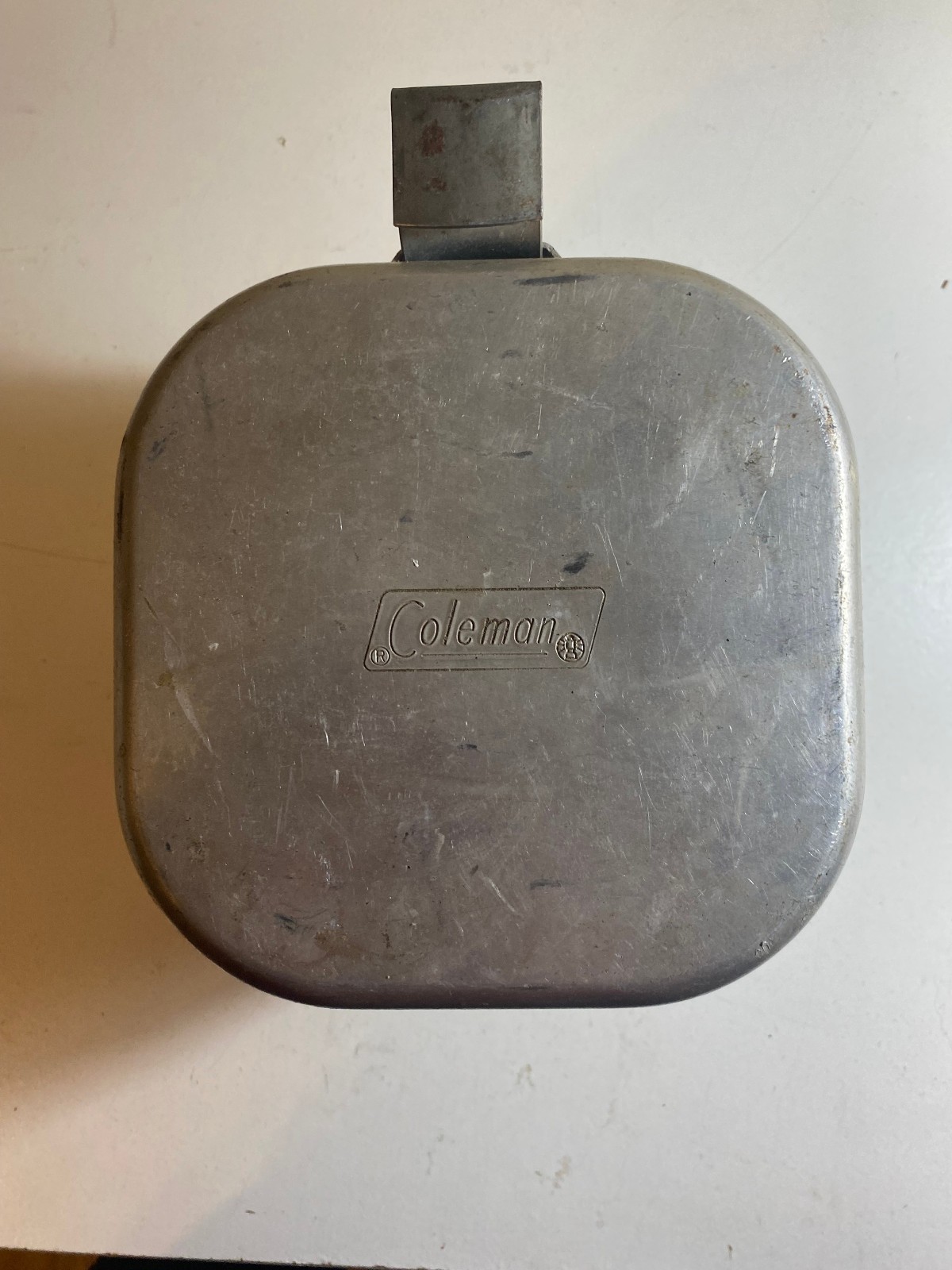 Vintage Coleman Camp Stove 502-700 Burner Metal Carrying Case Container 1976