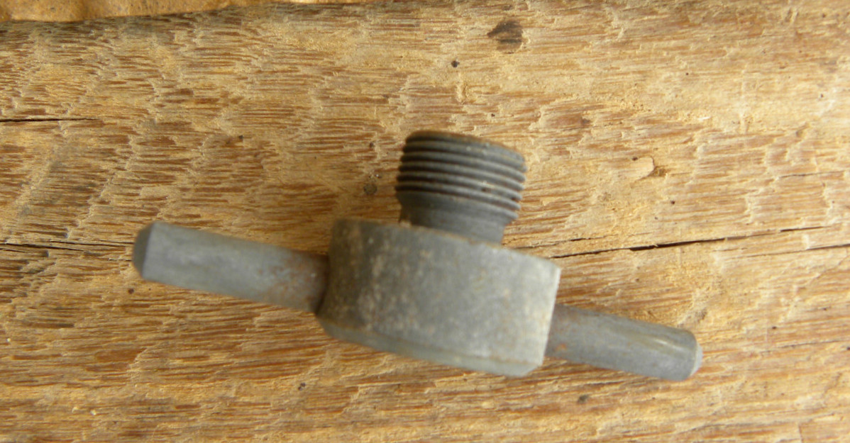 Coleman 523 Military Stove Filler Plug, 523-140 ( READ )