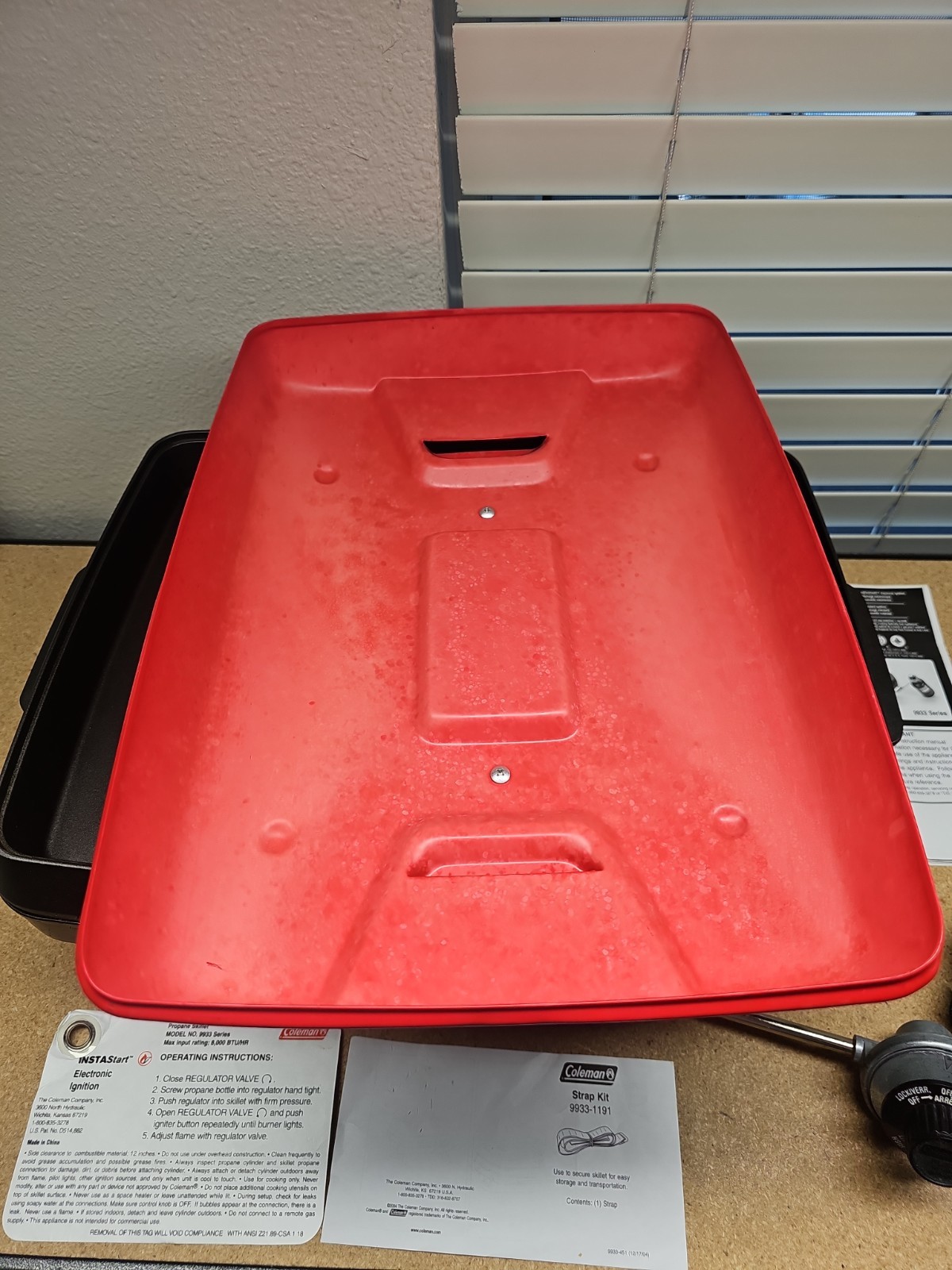 Coleman Portable PerfectFlow Propane Skillet Camping Tailgating Rare Red Color