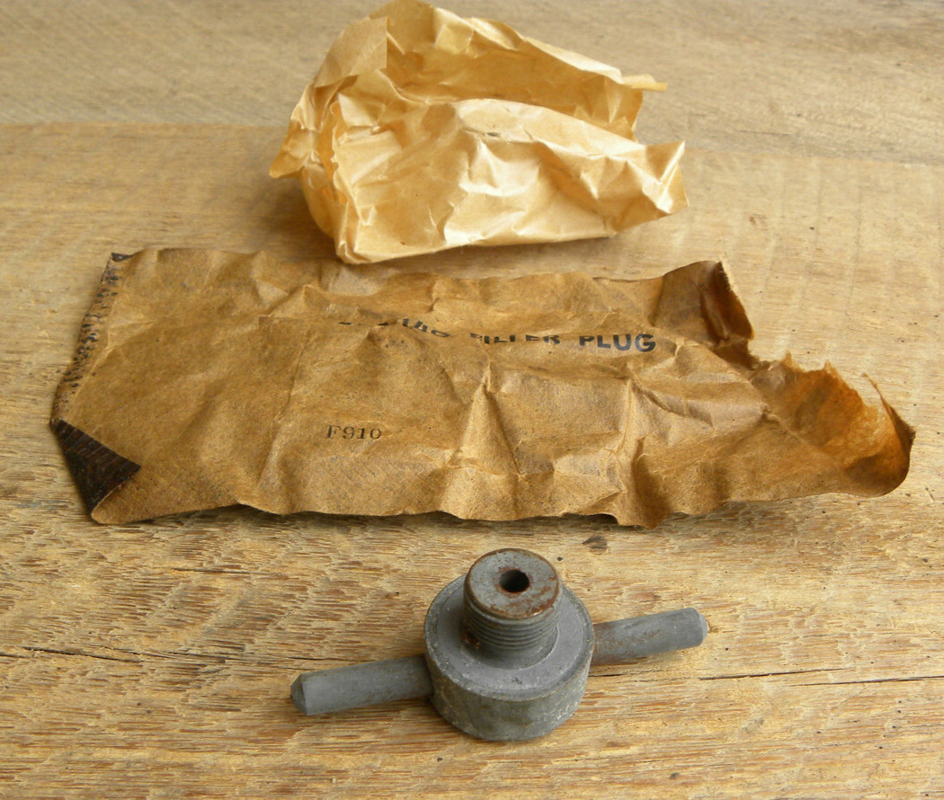 Coleman 523 Military Stove Filler Plug, 523-140 ( READ )