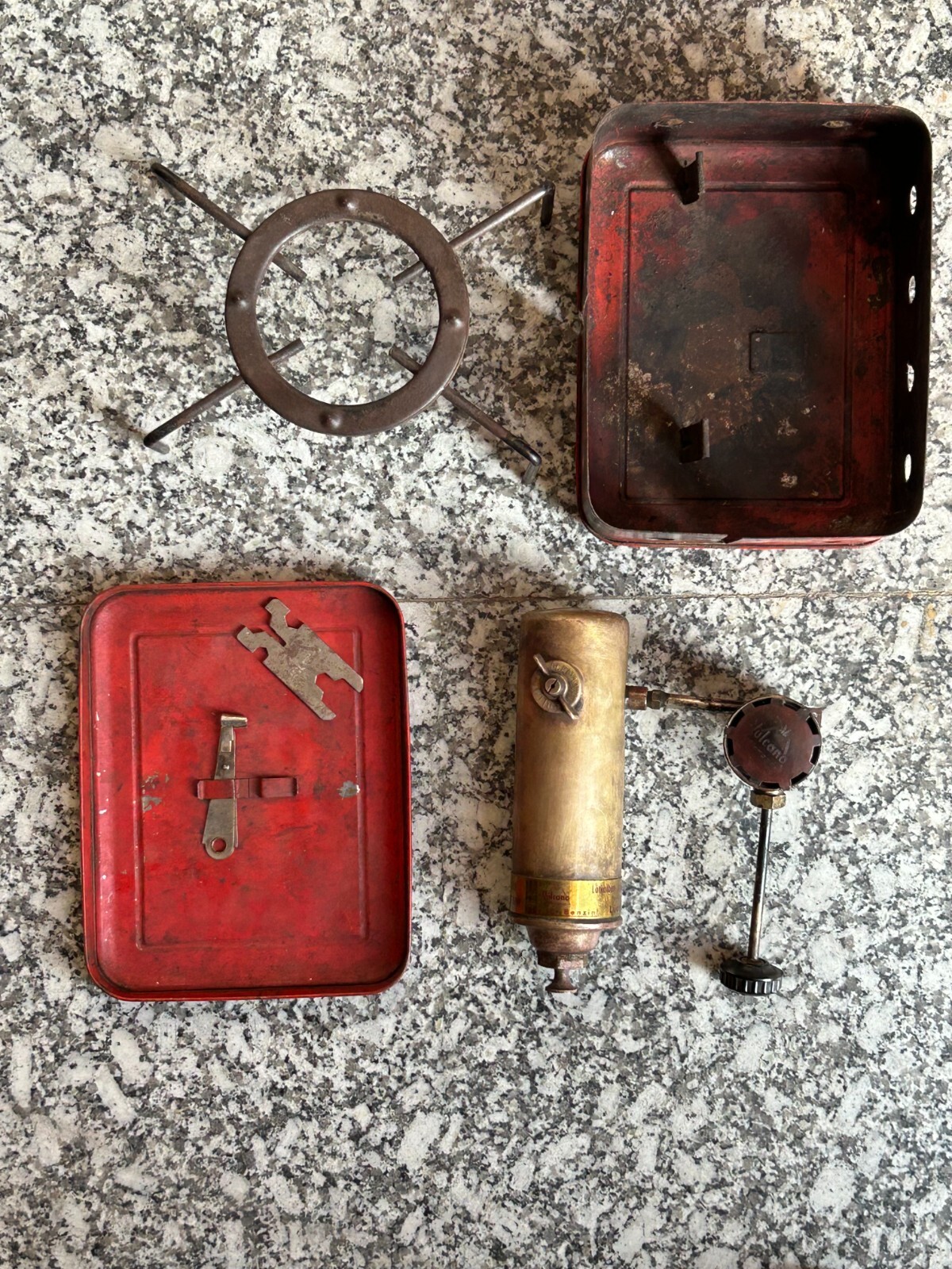OLD VINTAGE VULCANO ALEMANIA BRASS KEROSENE CAMP STOVE WITH ORIGINAL TIN BOX