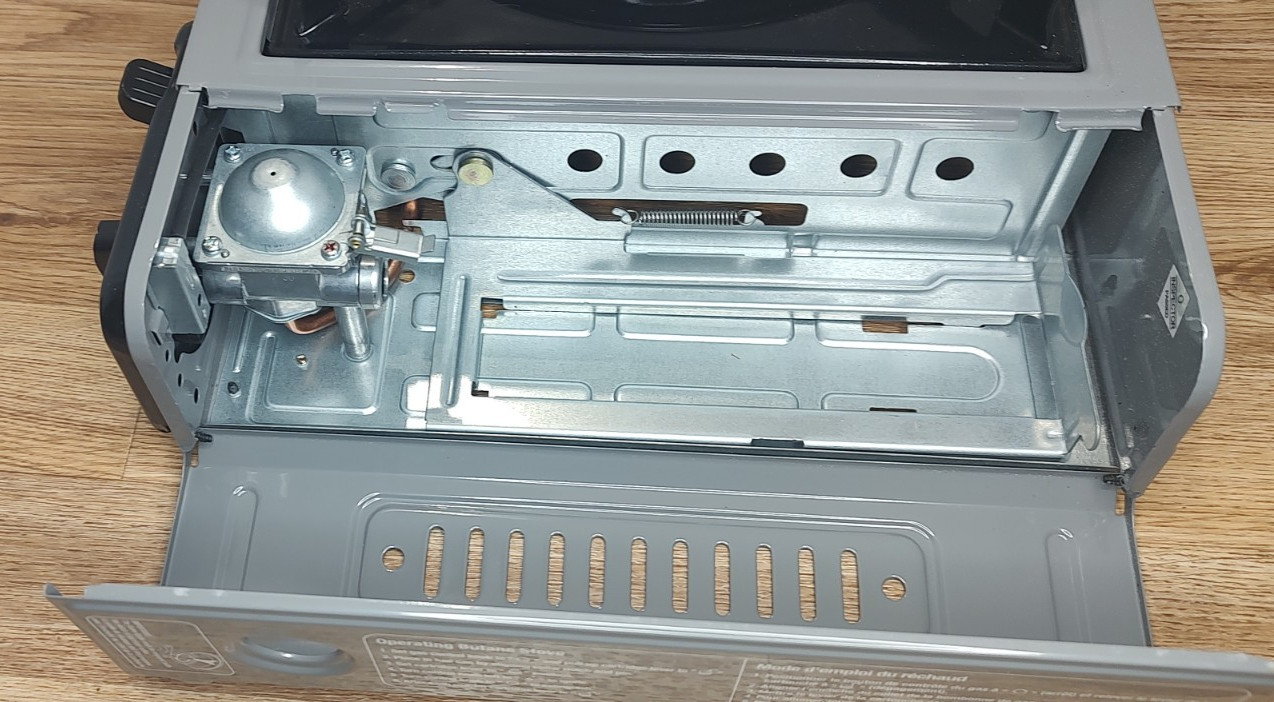 Coleman Portable 1-Burner Butane Gas Stove 2800 Series w/Case, Gray