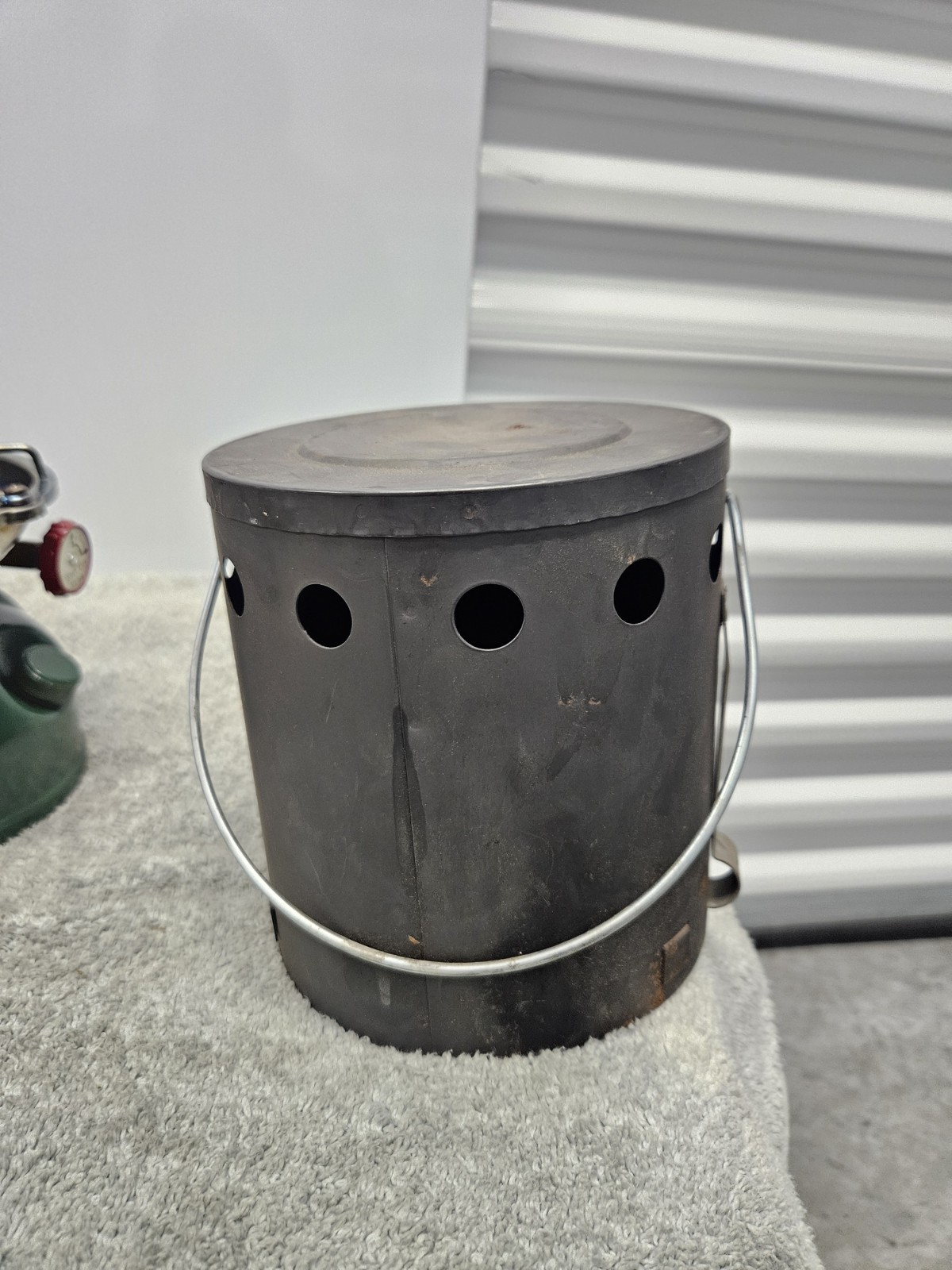 1971 COLEMAN 502 Single Burner Camp Stove With Aluminum Cook Kit Case Heat Drum