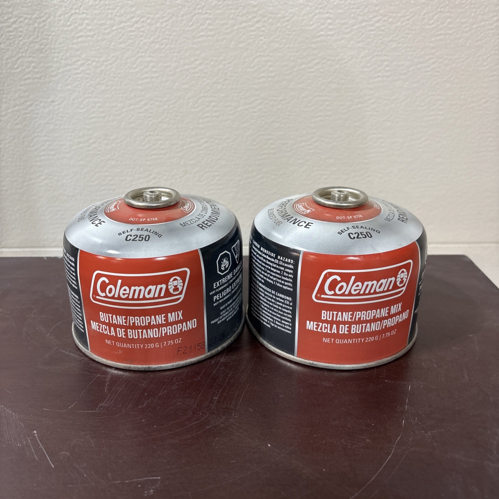 Coleman Butane / Propane Performance Blended Fuel 7.75oz 220g LOT OF 2