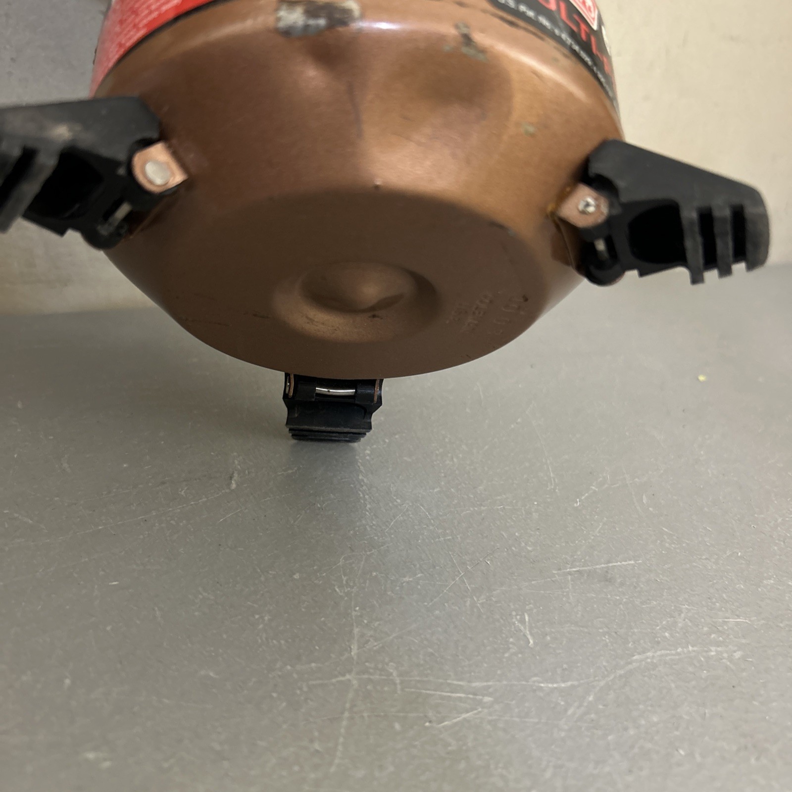 Coleman “Exponent” Multi Fuel Stove Model 550B (dented/ Peeled Paint)