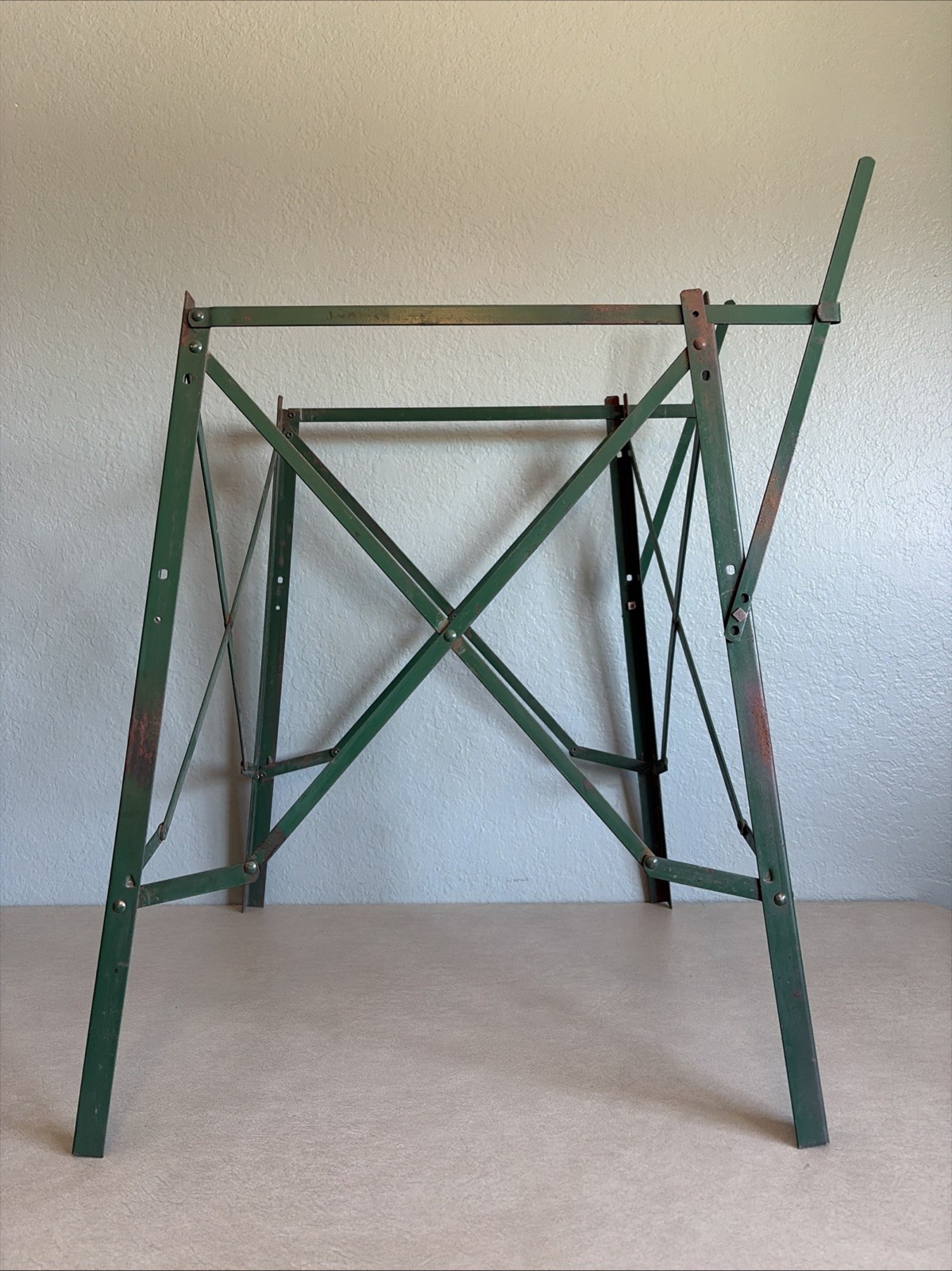Vintage Coleman Heavy Steel Green Stove Cooler Folding High Stand No. 10 w/ Box