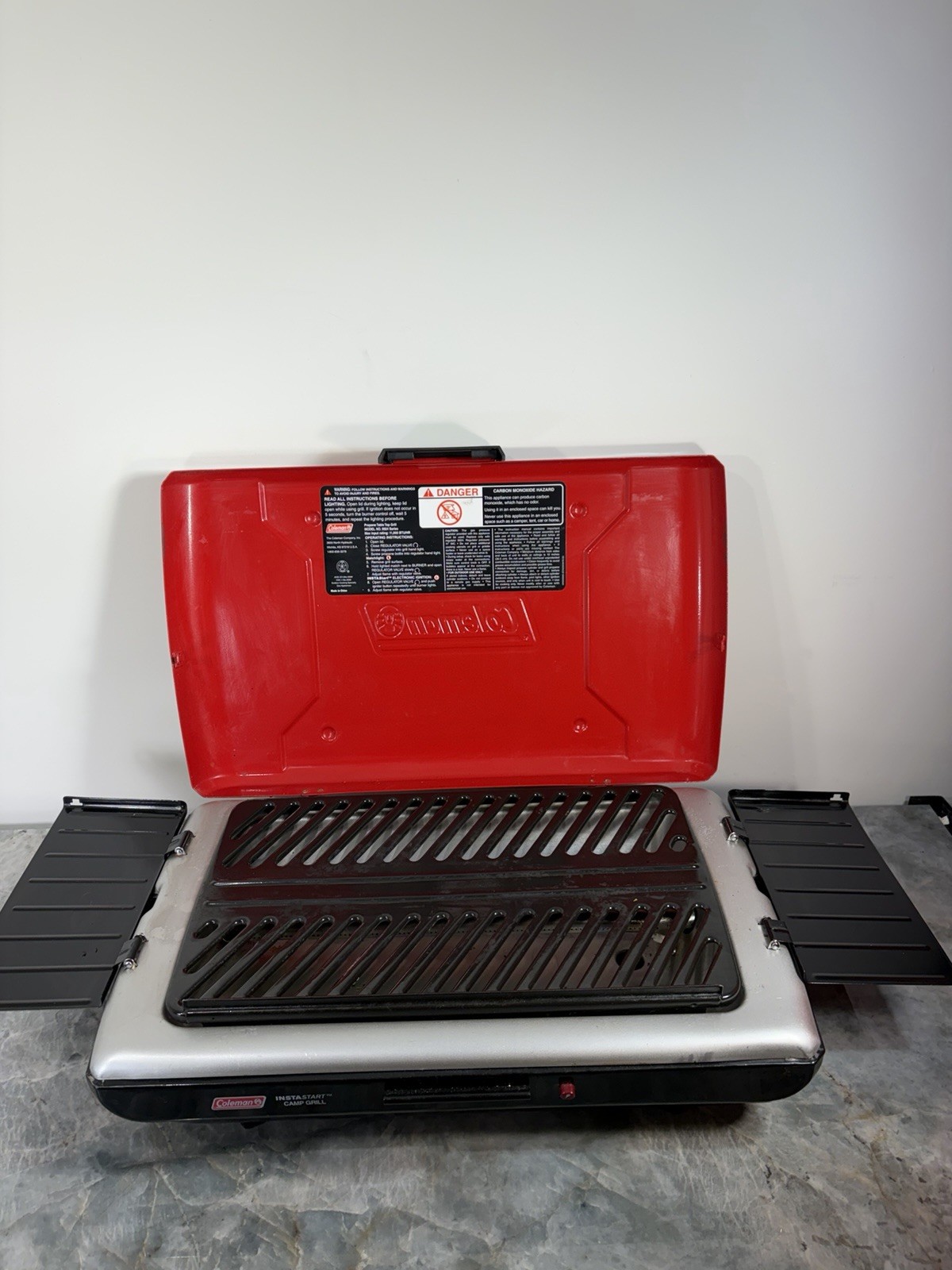 Coleman Instastart Grill Stove Portable Propane Camp Grill