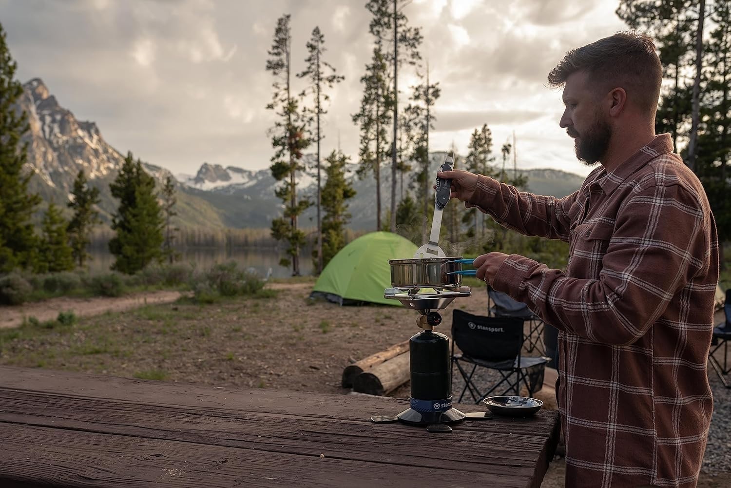 Lightweight Outdoor Camping Propane Stove – 10,000 BTU with DuraBase Sturdiness
