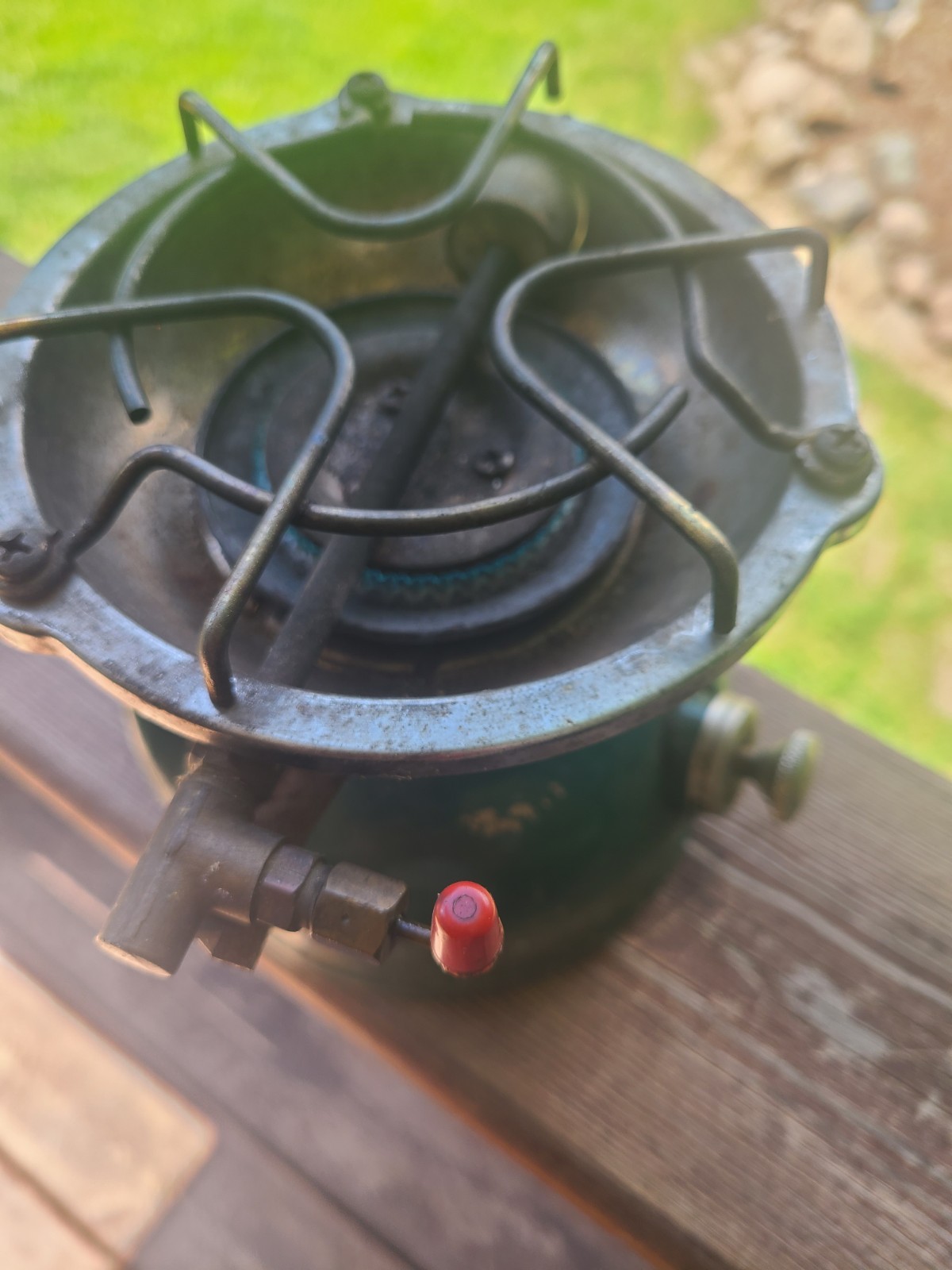COLEMAN 502 SINGLE BURNER CAMP STOVE-JUNE 1966- Works Great.