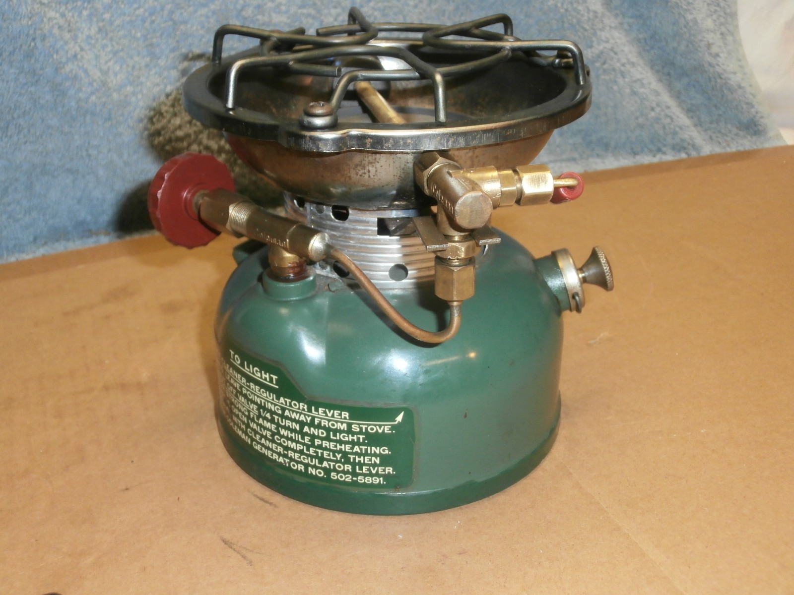 COLEMAN PORTABLE 502 SINGLE BURNER CAMP STOVE VG WORKING CONDITION BACKPACKING
