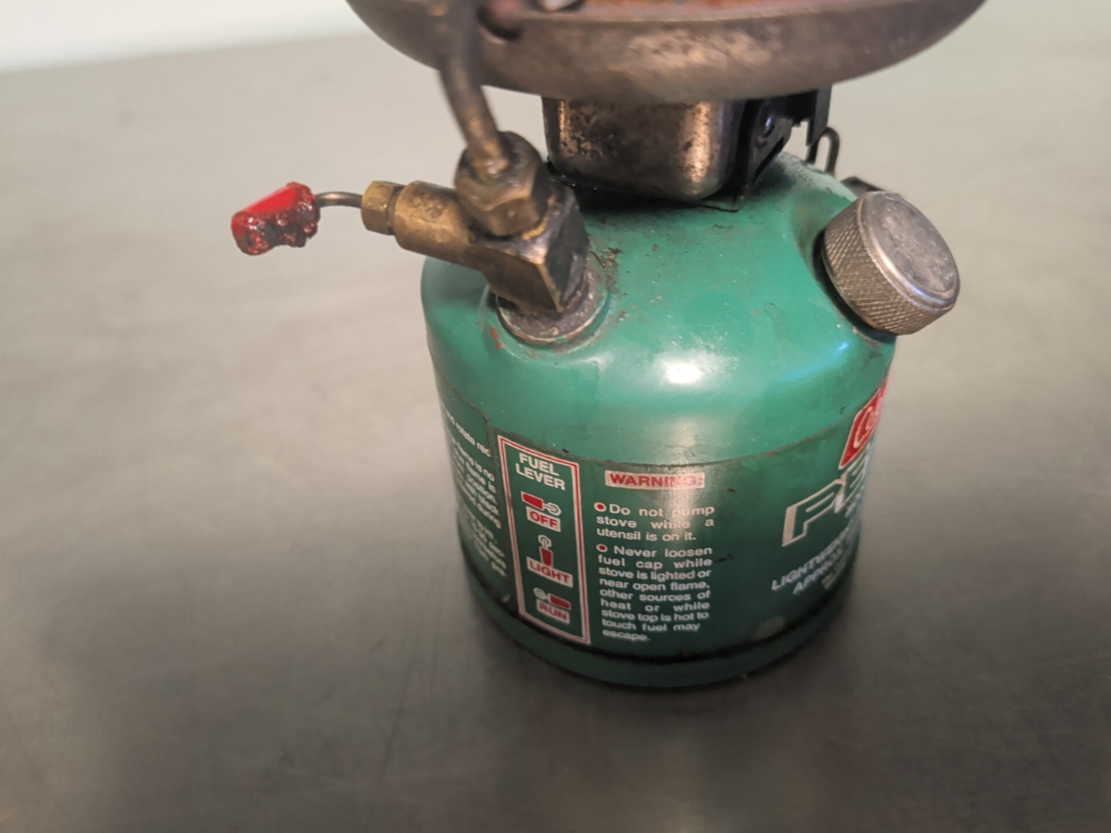 Coleman Peak 1 Lightweight Backpack Stove #576 Dated 1/77 Made Canada