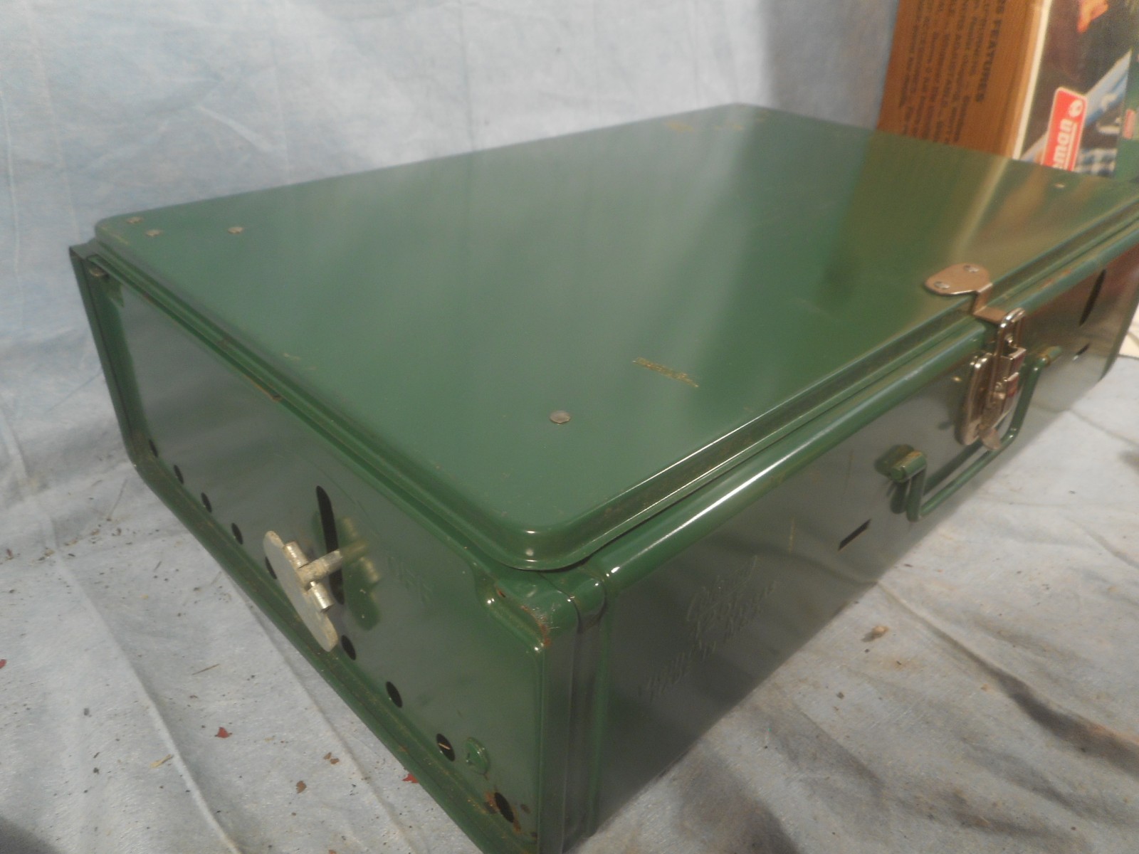 Vintage Coleman Two Burner Camp Stove Model 425F With Box And Manual