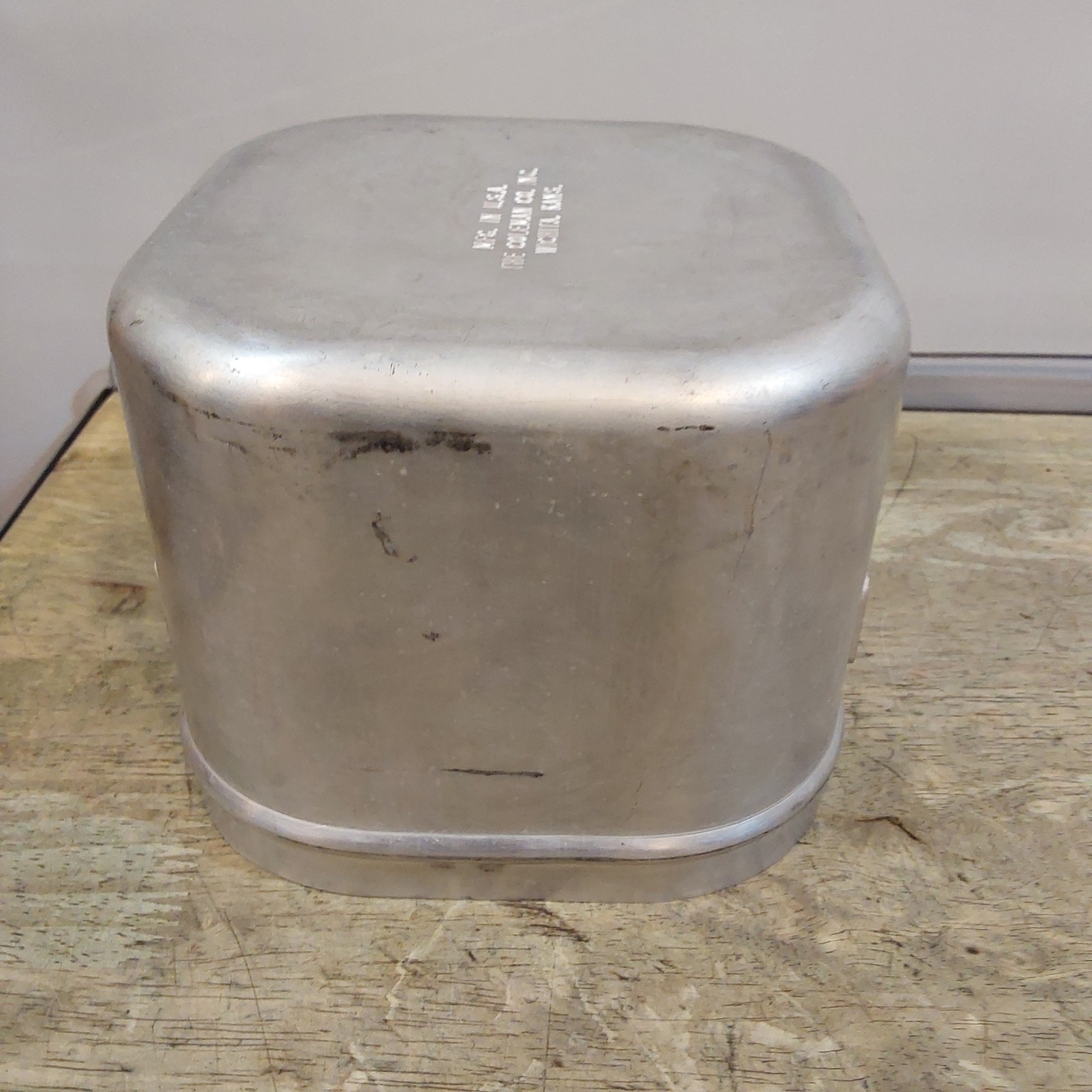 Coleman 501 502 Stove – Case BOTTOM Half – Cook Pot – Scuffs & Scratches