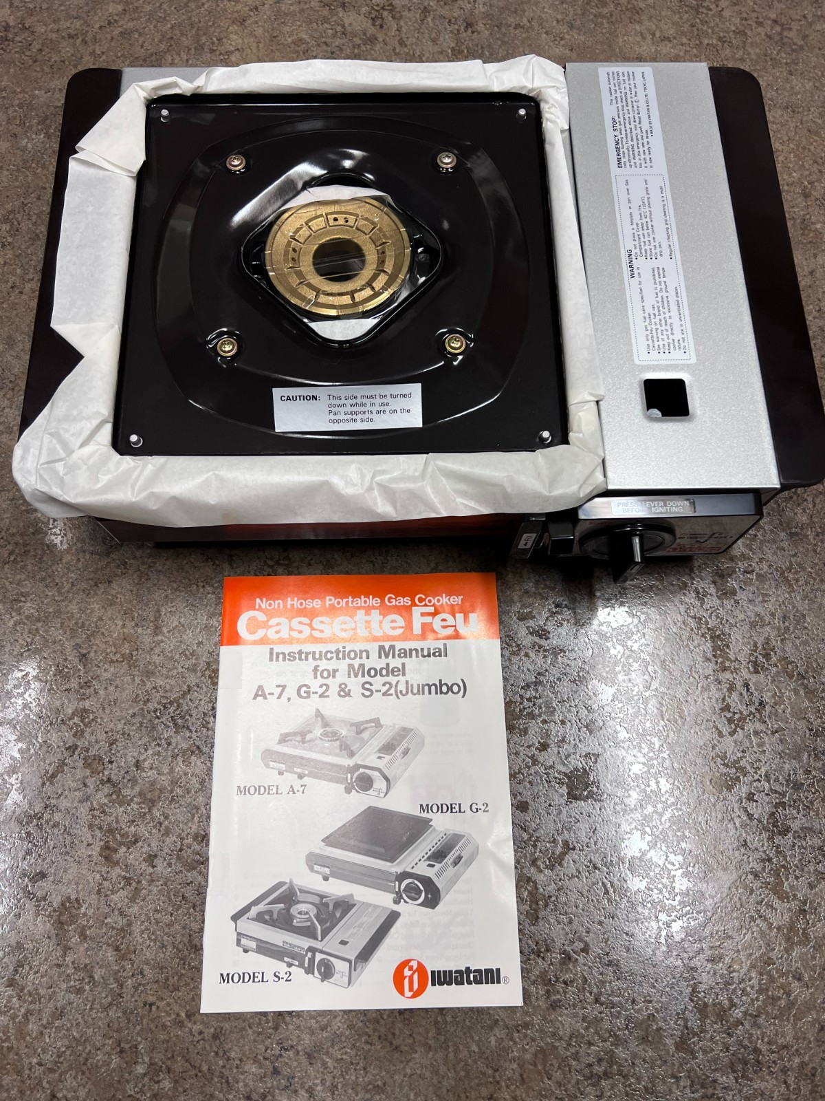 NEW Iwatani S-2 Deluxe Portable Butane Cooker/Stove