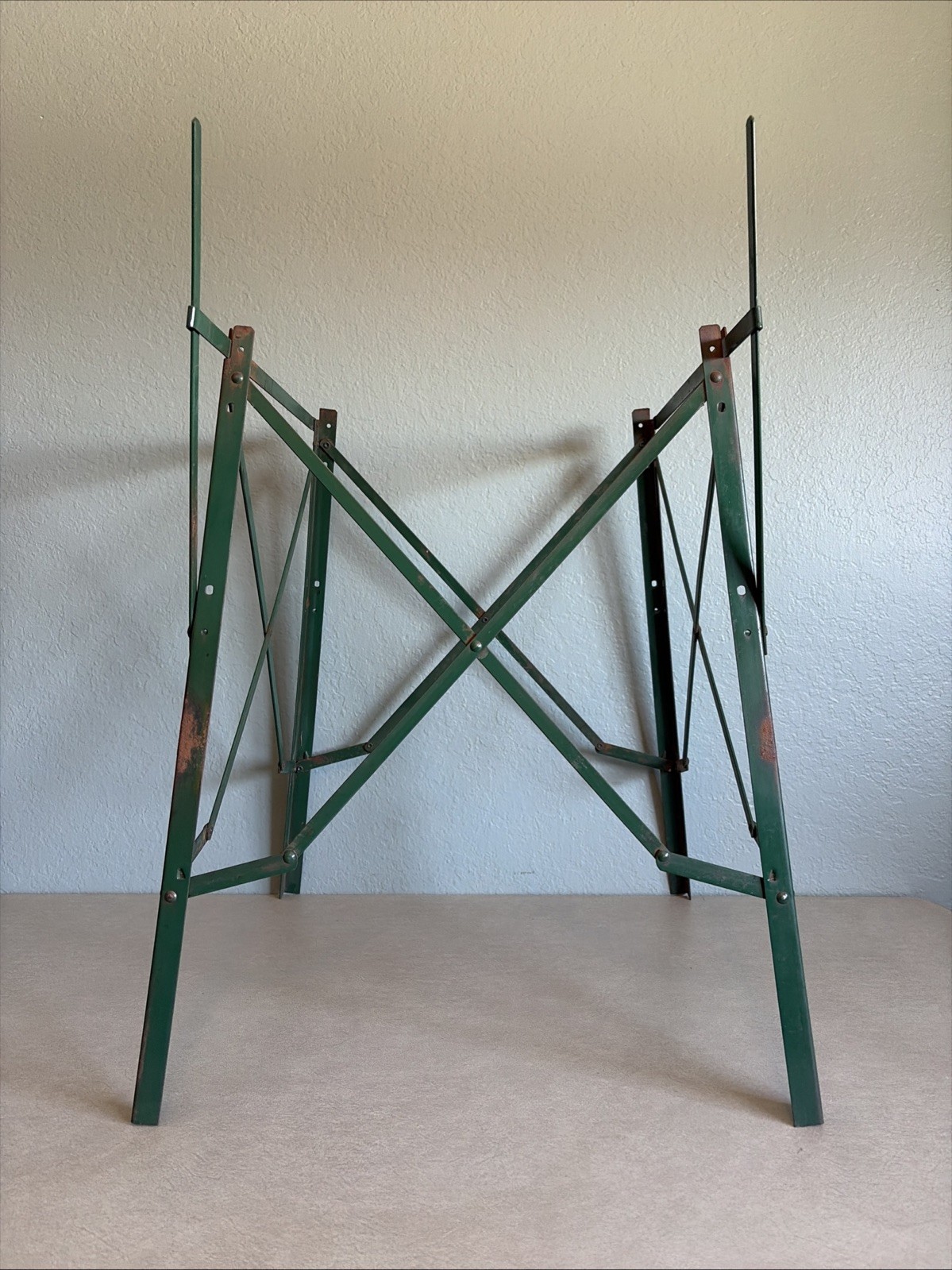 Vintage Coleman Heavy Steel Green Stove Cooler Folding High Stand No. 10 w/ Box