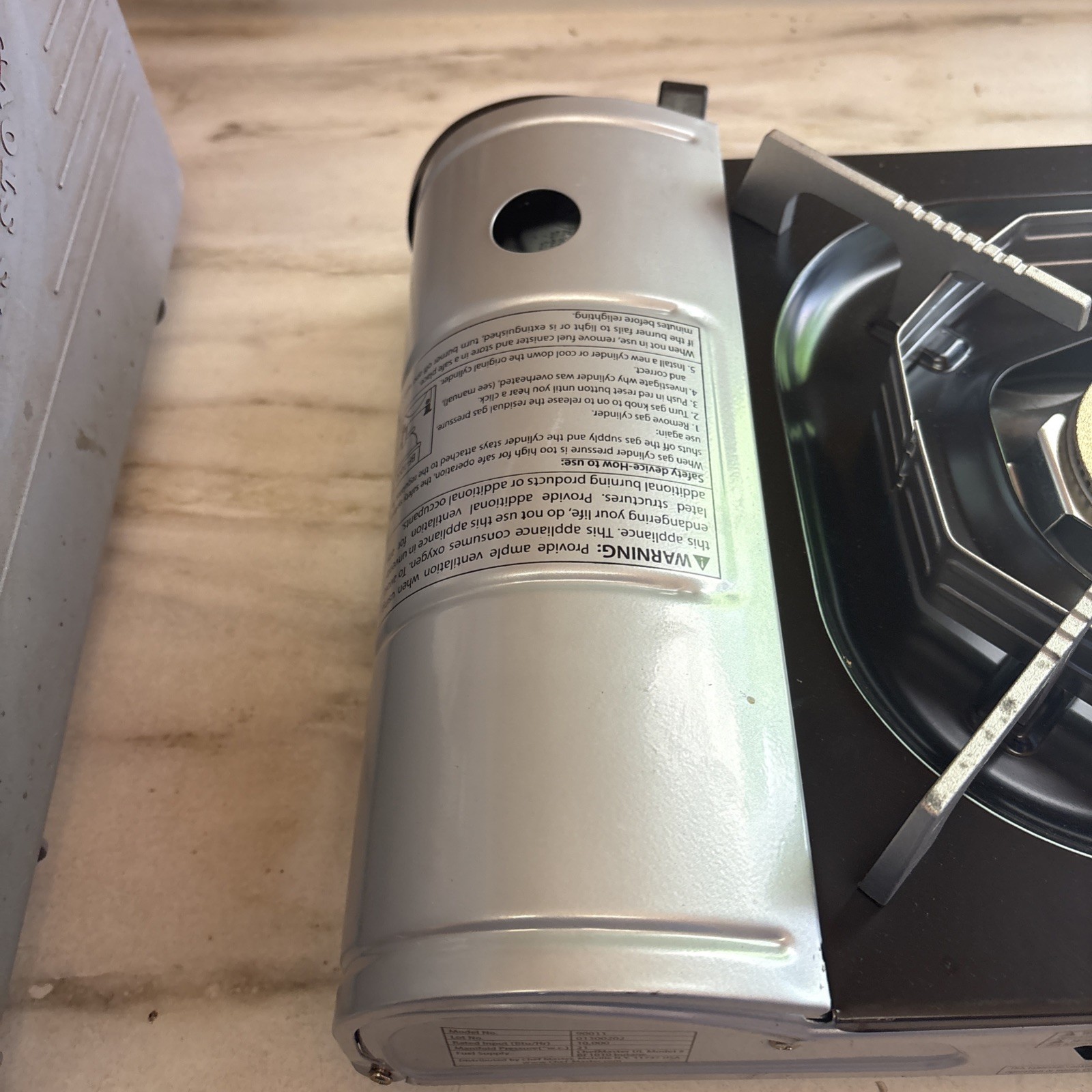 CHEF MASTER single Burner Camping Stove 10,000 BTU Model 90011 Butane