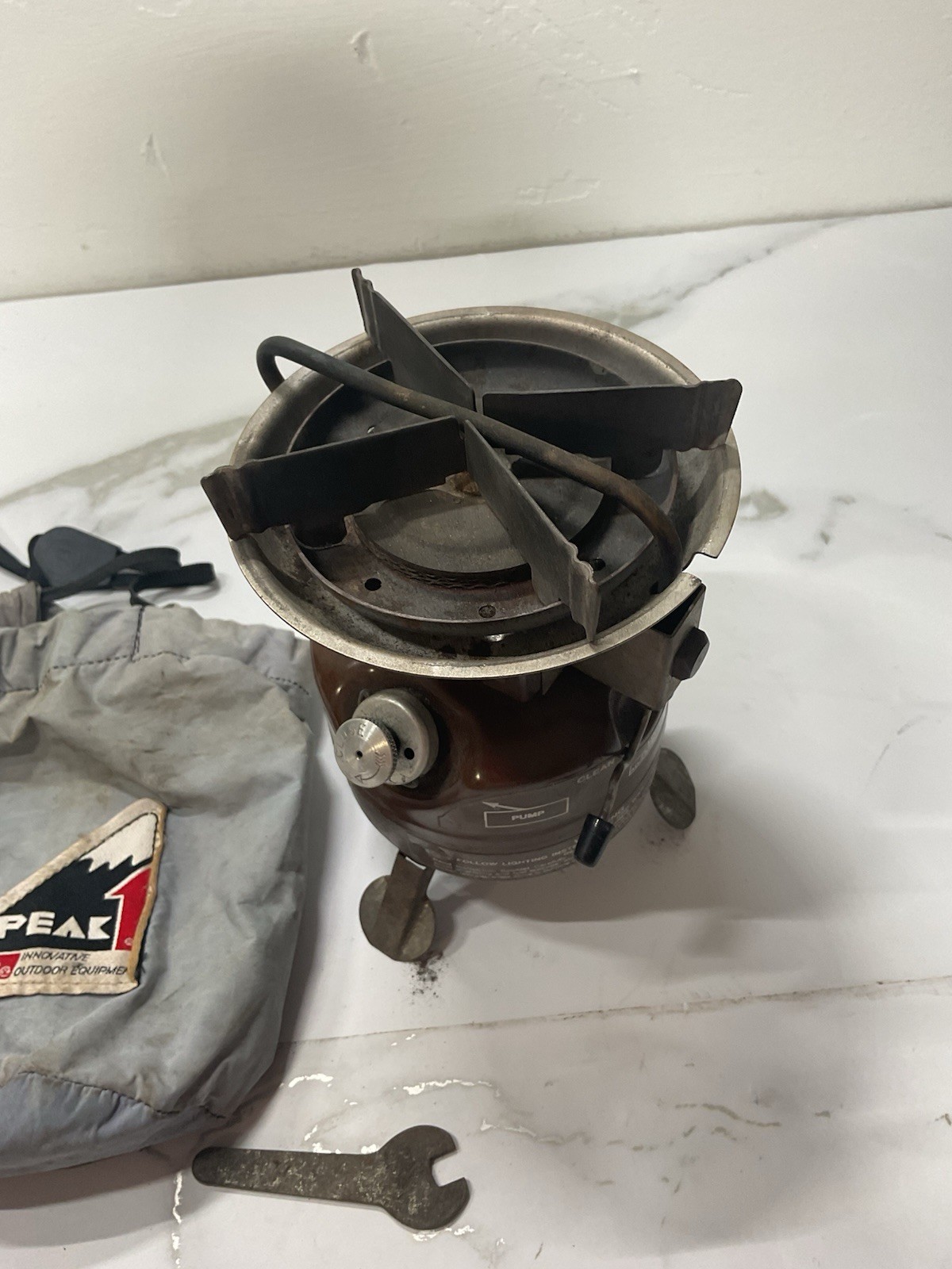 Vintage Coleman Peak 1 Model 400 Portable Stove w/ Manual & Storage Bag Tested