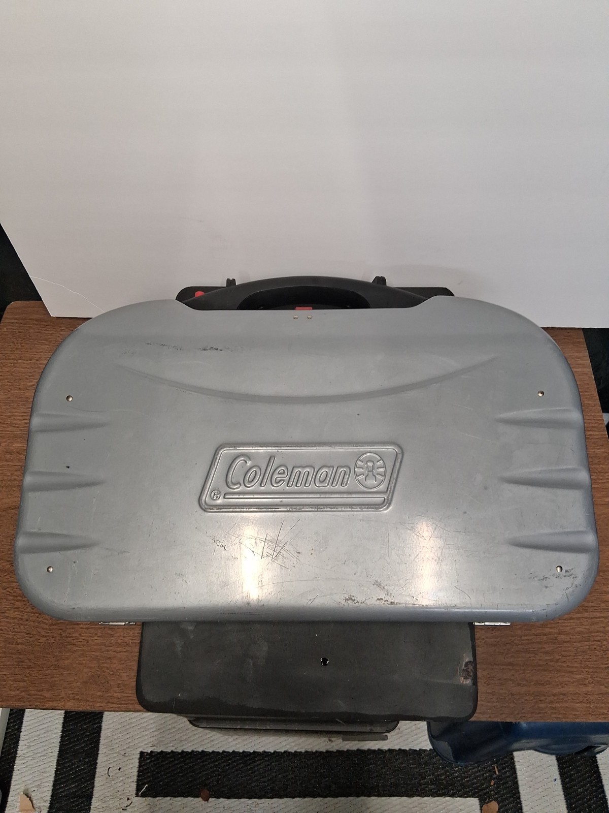COLEMAN MODEL 5469 SERIES 10,000 BTU 2 BURNER PROPANE CAMPING STOVE NEVER USED.