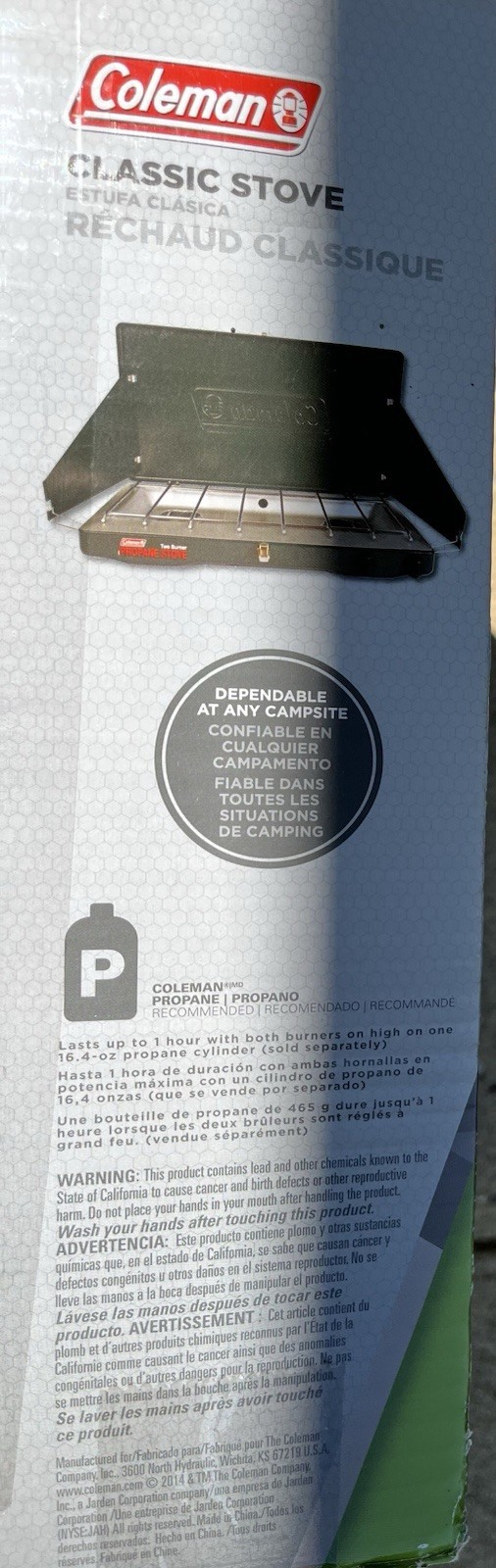 New in Box Coleman Classic 2 Burner 20000 BTU Propane Camp Stove Wind Block NIB
