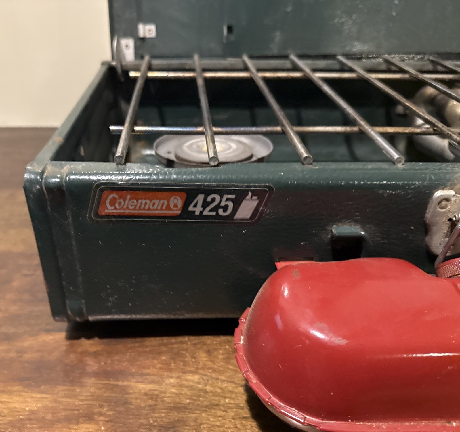 Vintage 1999 Coleman 425F Two Burner Gas Camp Stove Model 425F499T