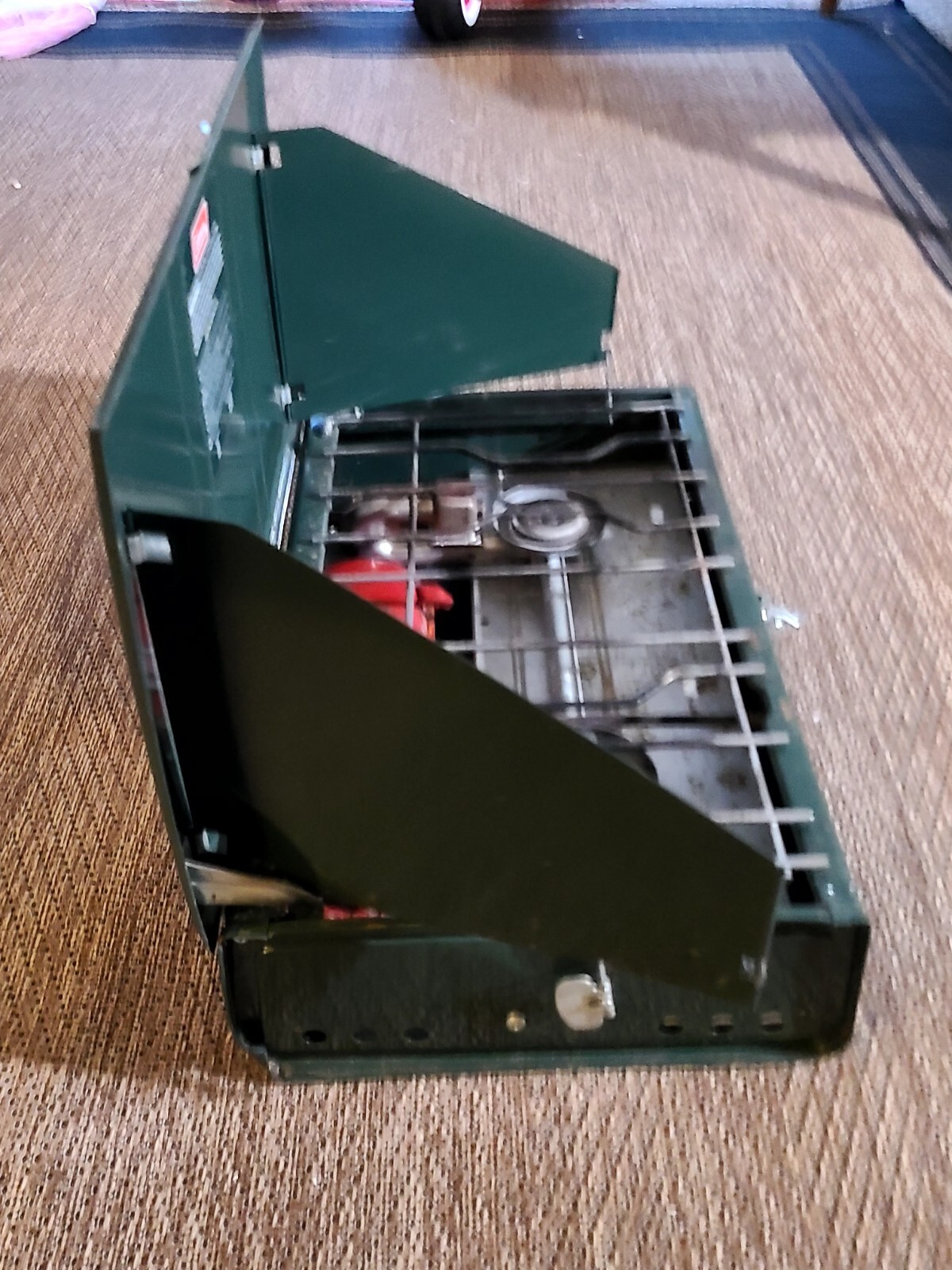 Vintage Coleman Powerhouse 2-Burner Gas Camp Stove 413H499 W/ BOX & MANUAL 1988