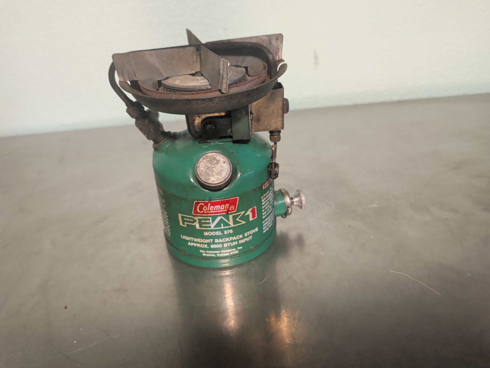 Coleman Peak 1 Lightweight Backpack Stove #576 Dated 1/77 Made Canada