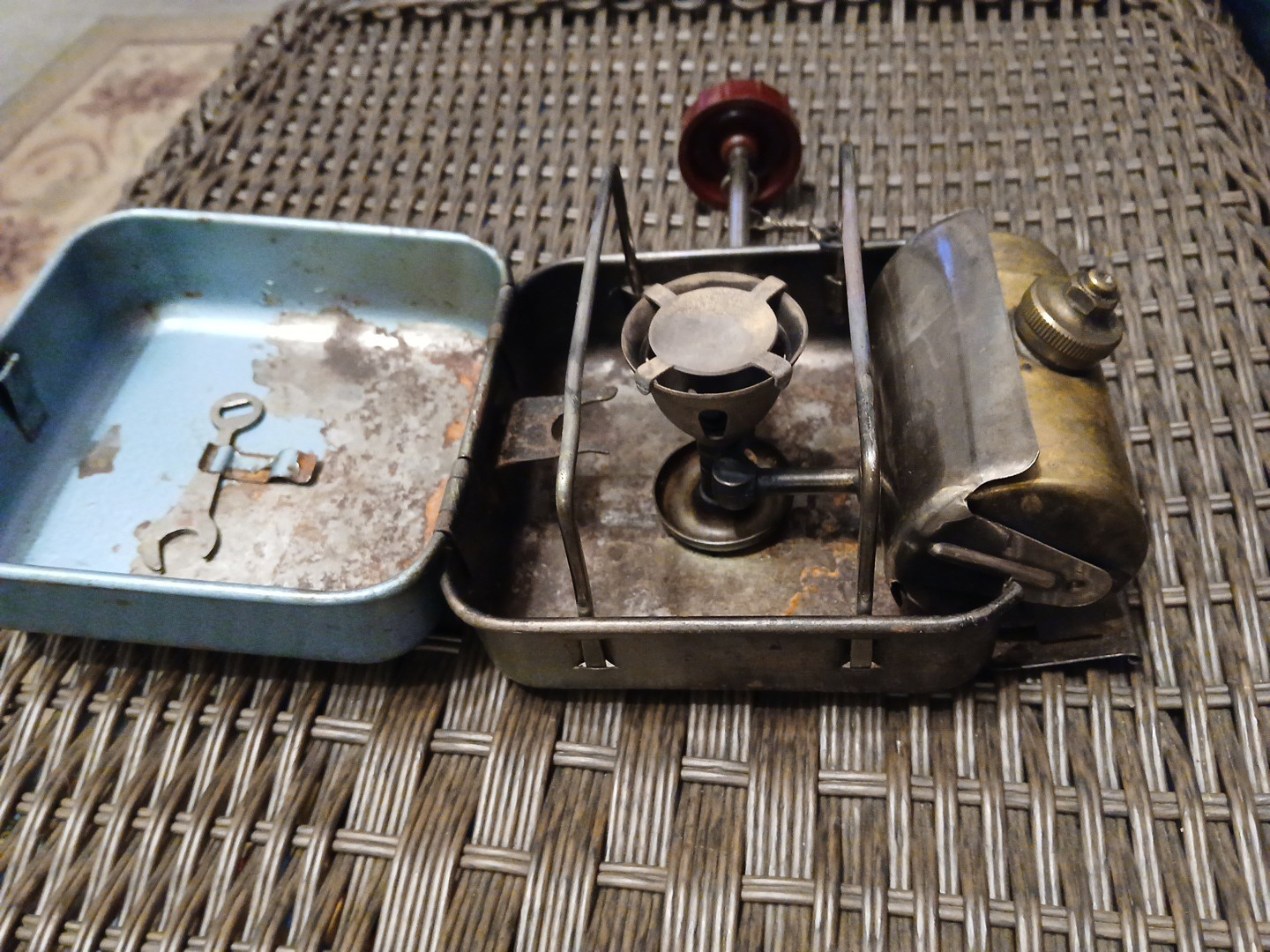 Vintage Optimus International 8R Gasoline Made In Sweden Camping Hiking Stove