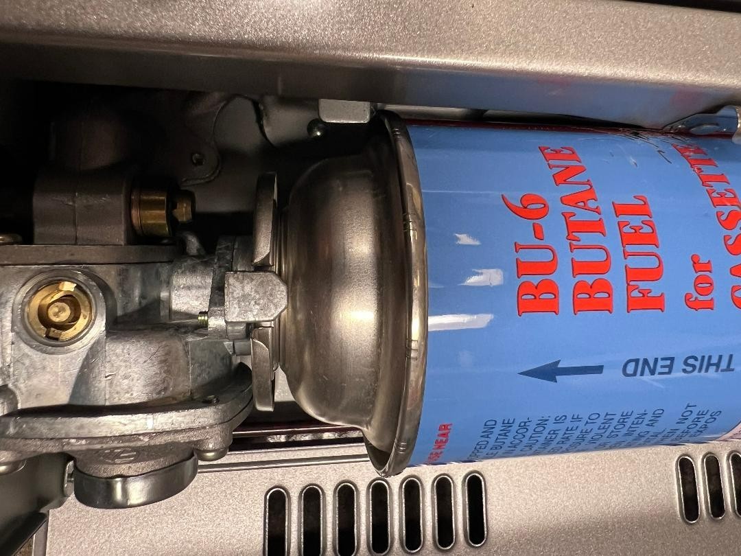 NEW Iwatani S-2 Deluxe Portable Butane Cooker/Stove