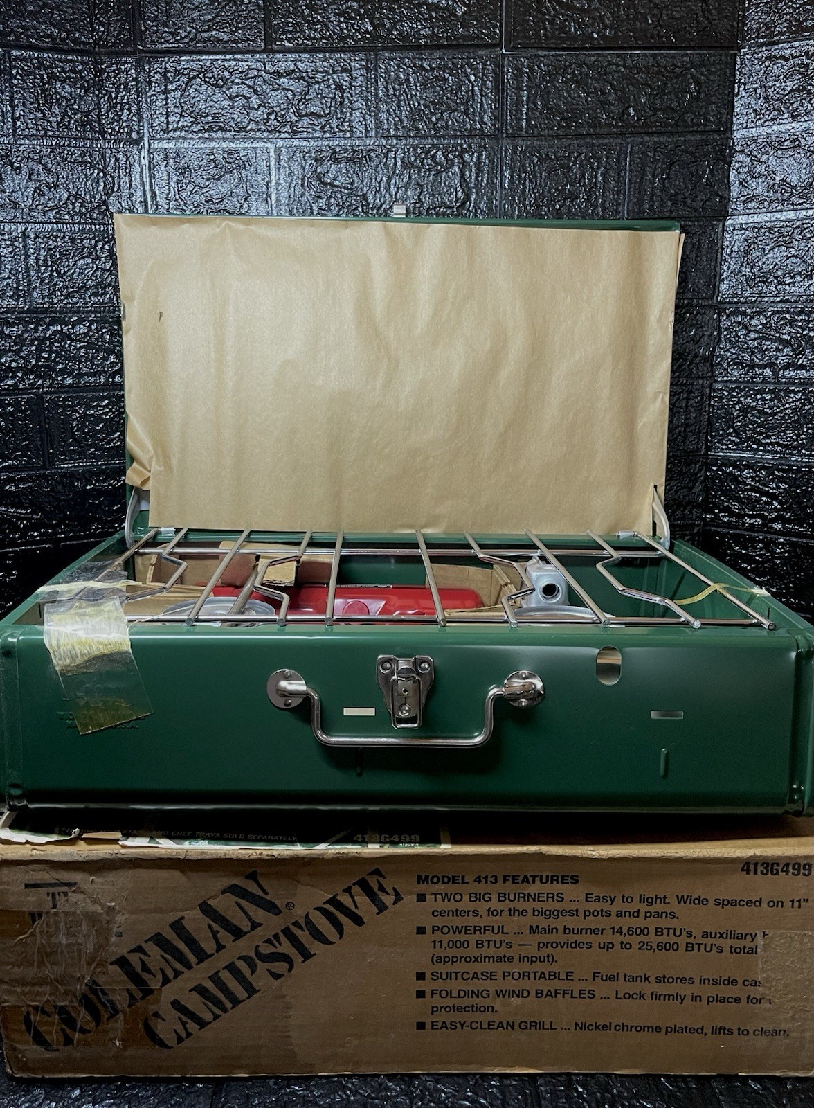 1982 Coleman Camping Stove 2 Burner (413G499) w/Original Box(PW)