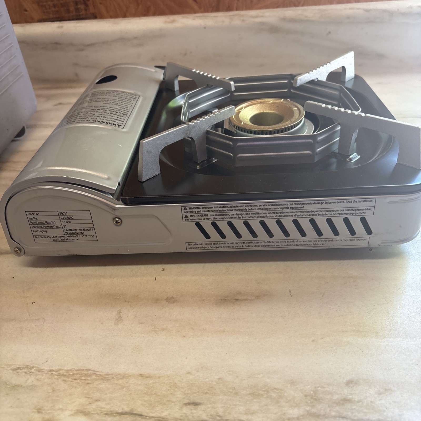 CHEF MASTER single Burner Camping Stove 10,000 BTU Model 90011 Butane