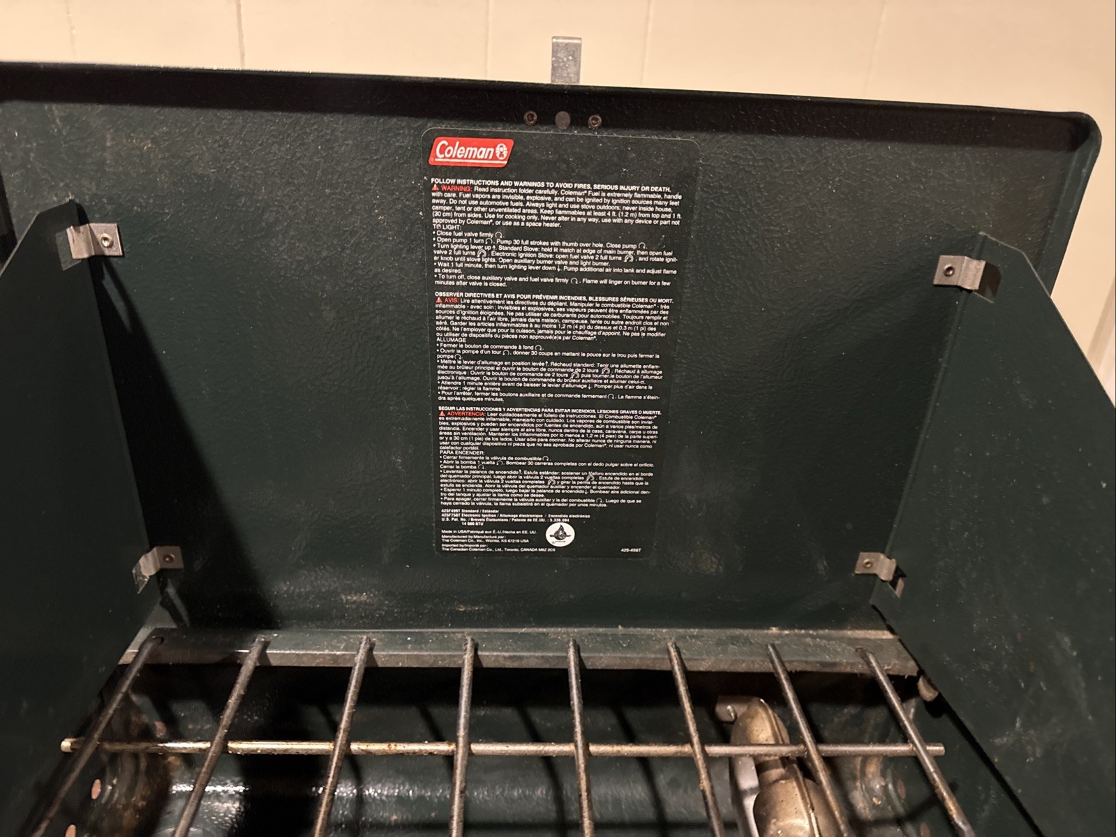 Vintage 1999 Coleman 425F Two Burner Gas Camp Stove Model 425F499T
