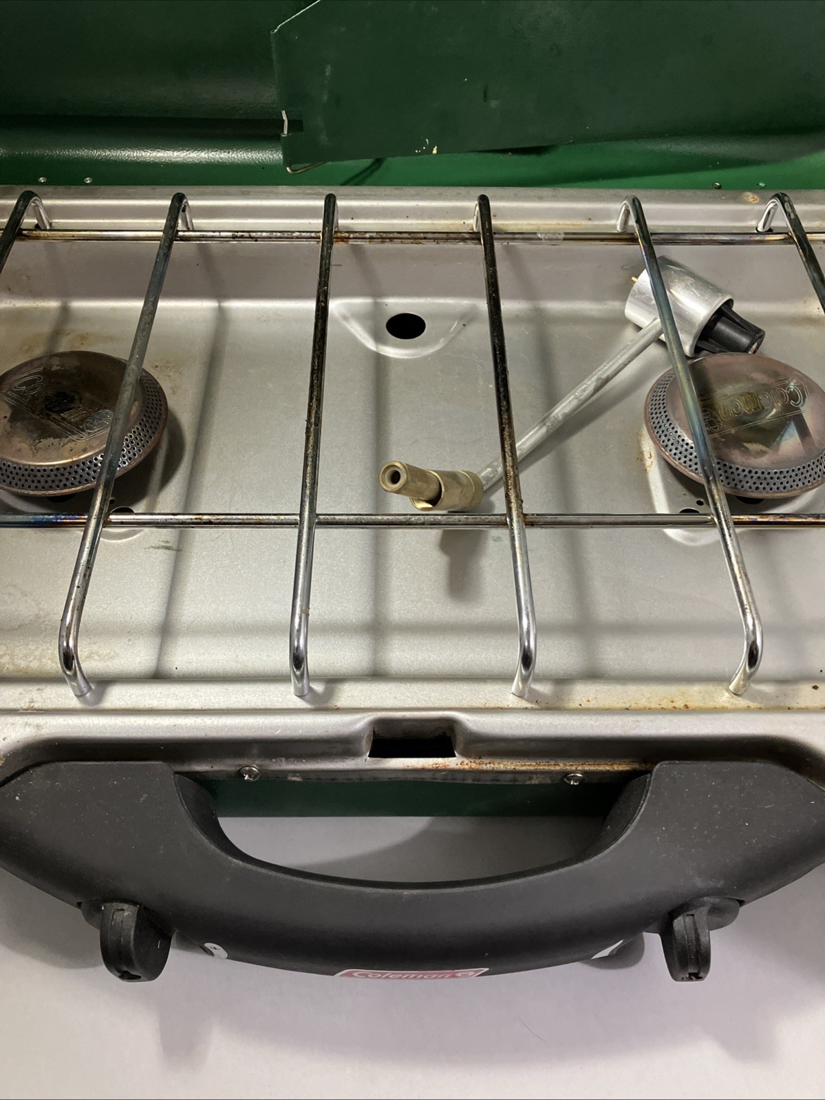COLEMAN MODEL 5469 SERIES 10,000 BTU 2 BURNER PROPANE CAMPING STOVE