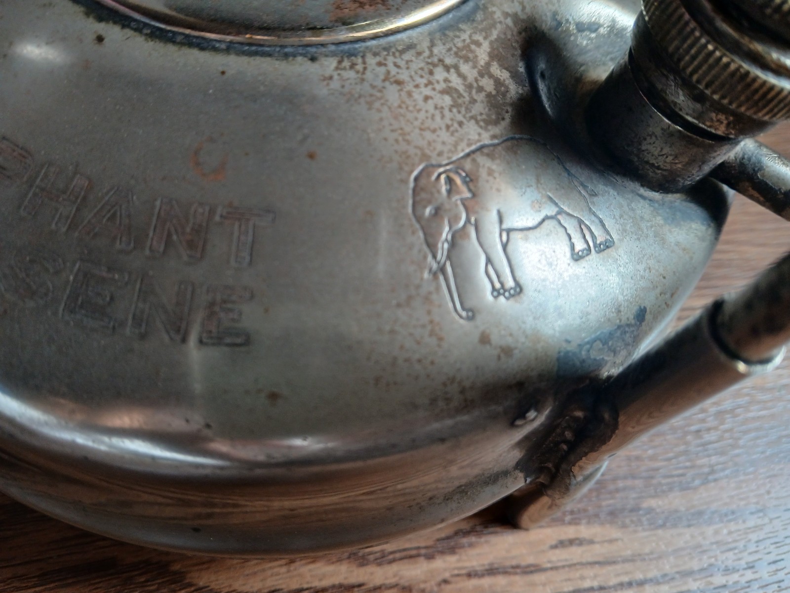 Rare vintage “ESSO” Gold mohar 1 F camping stove of 60’s made in India.