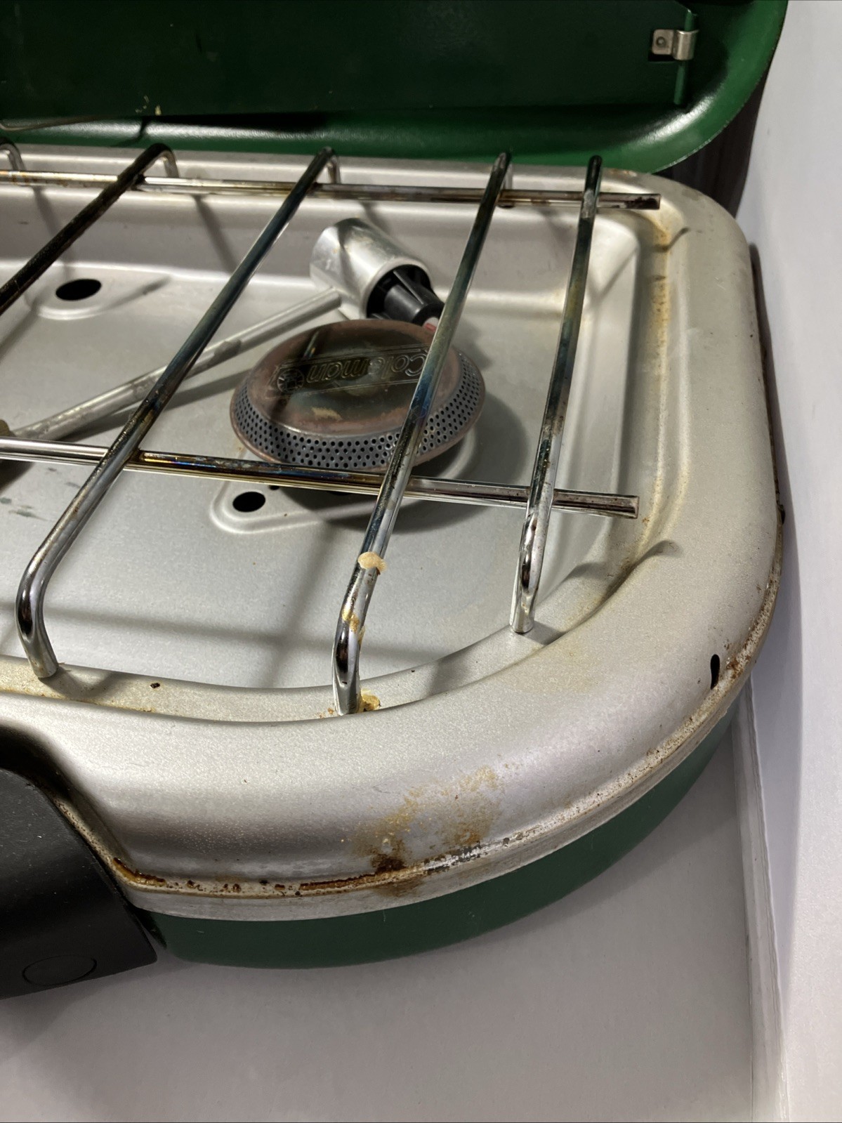 COLEMAN MODEL 5469 SERIES 10,000 BTU 2 BURNER PROPANE CAMPING STOVE