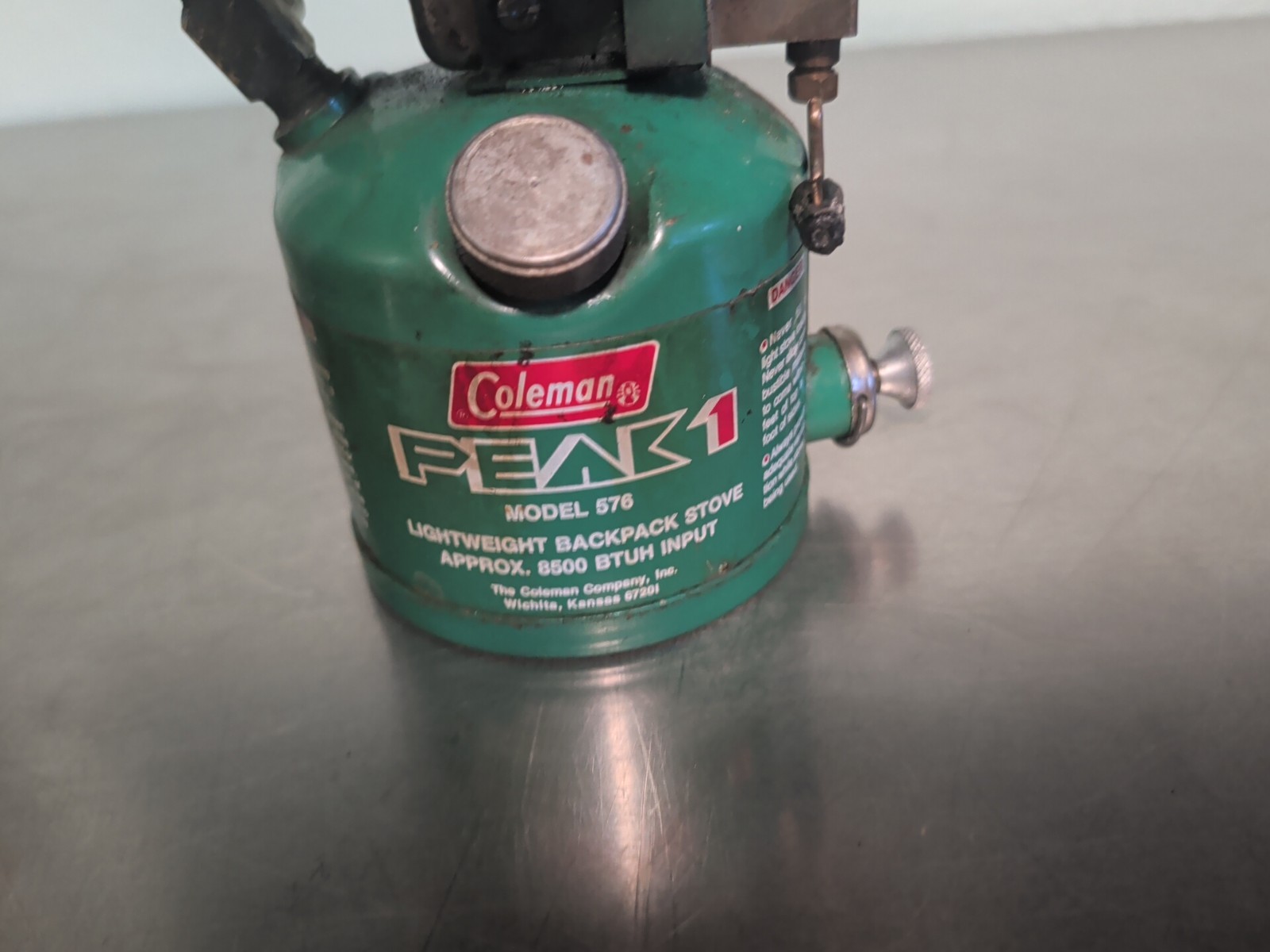 Coleman Peak 1 Lightweight Backpack Stove #576 Dated 1/77 Made Canada